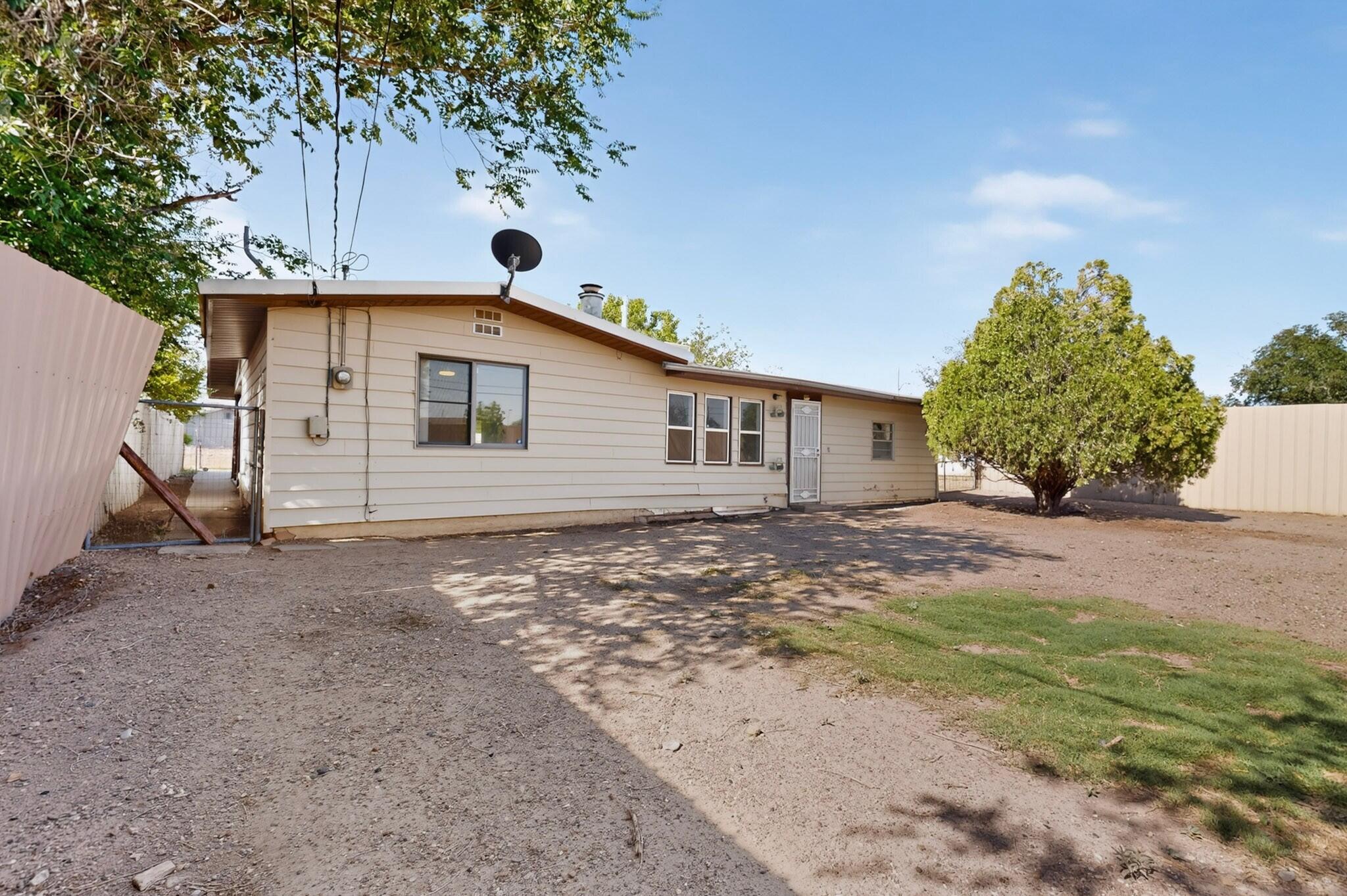 Photo 12 — 714 Scheaffer Drive