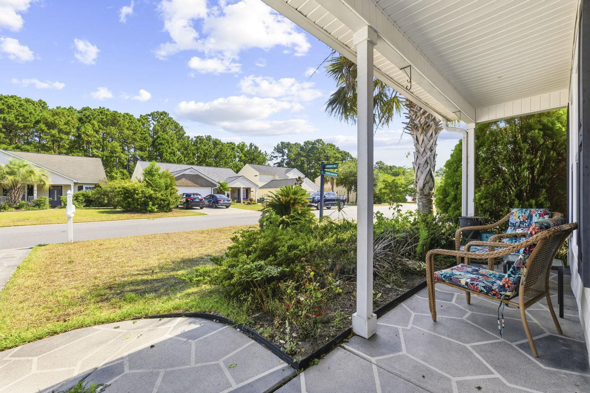 Photo 3 of Single family home for sale at 127 Weeping Willow Dr, Myrtle Beach, SC 29579 | MLS# 2617144 | Listing updated on 2026-09-16