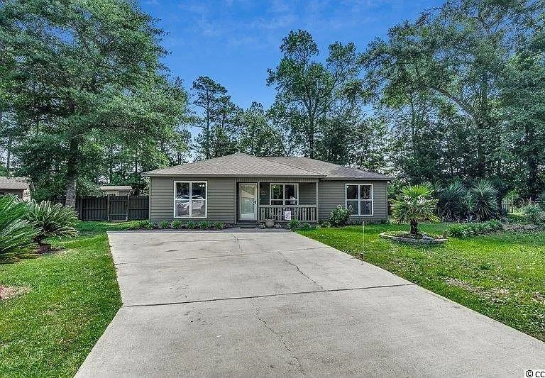 734 Ashley Ct. Murrells Inlet, SC 29576