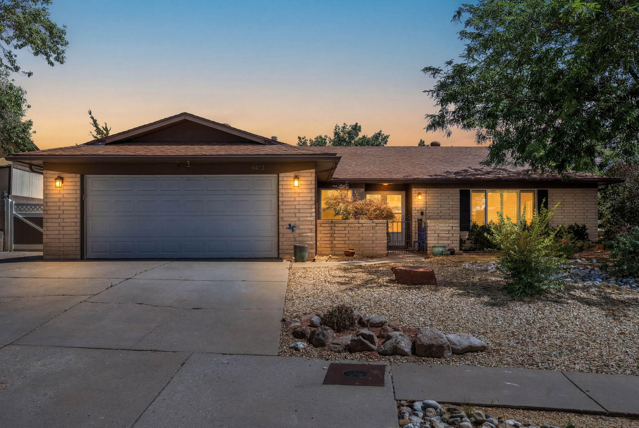 Photo 1 of Sale Pending at 9412 Lona Ln Ne, Albuquerque, NM 87111 | MLS# 1106878 | Listing updated on 2026-10-10