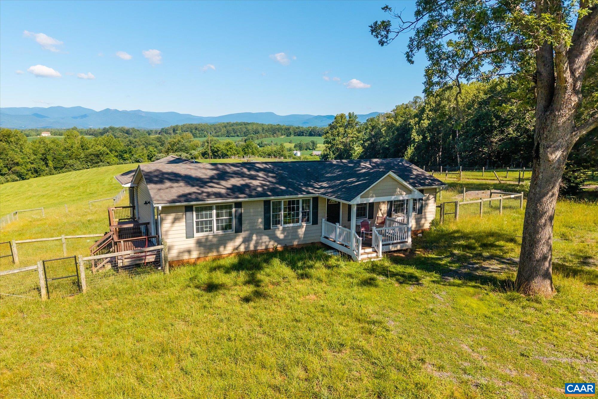 551 Old Homeplace Ln