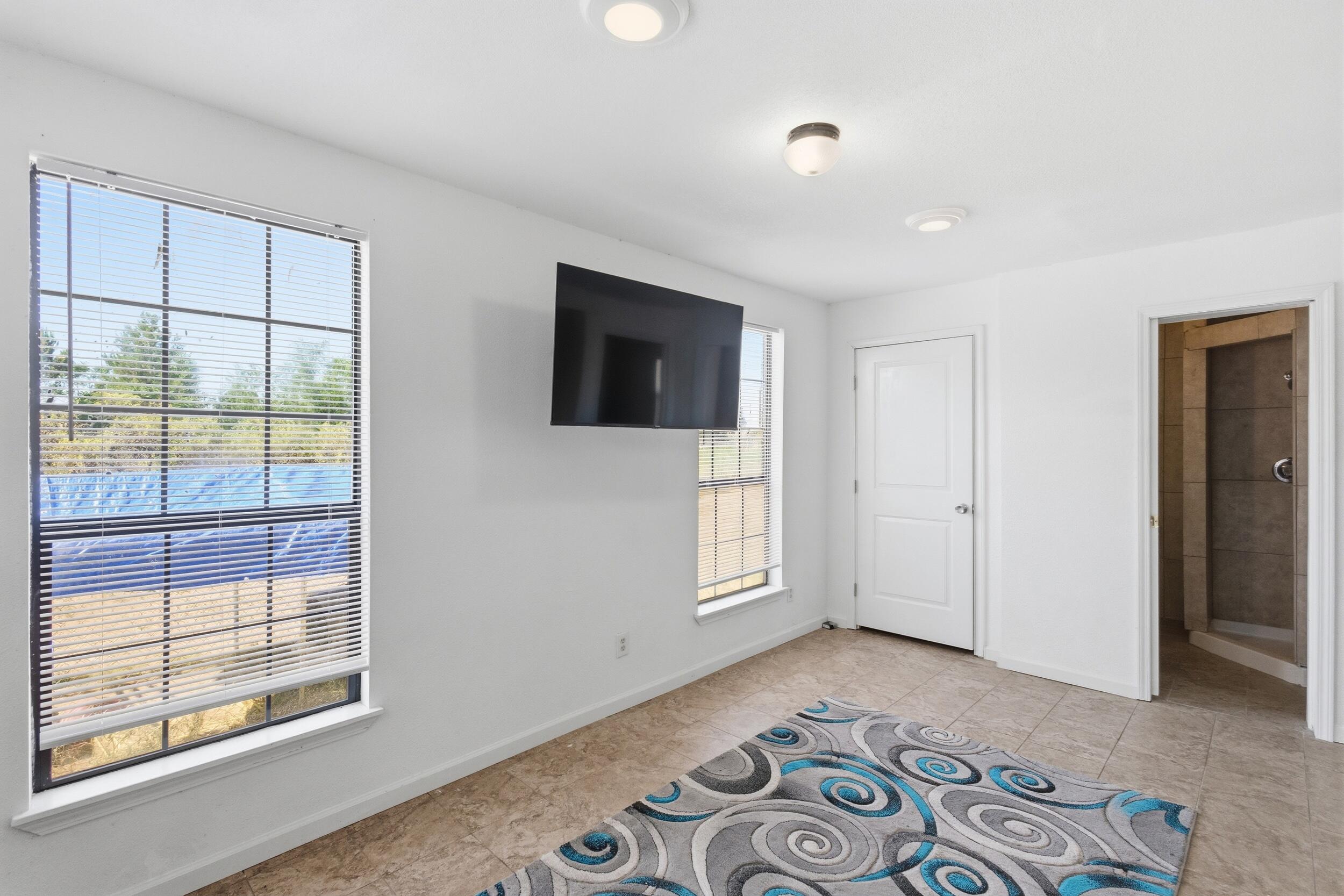 Photo 4 — 460B Jarales Road