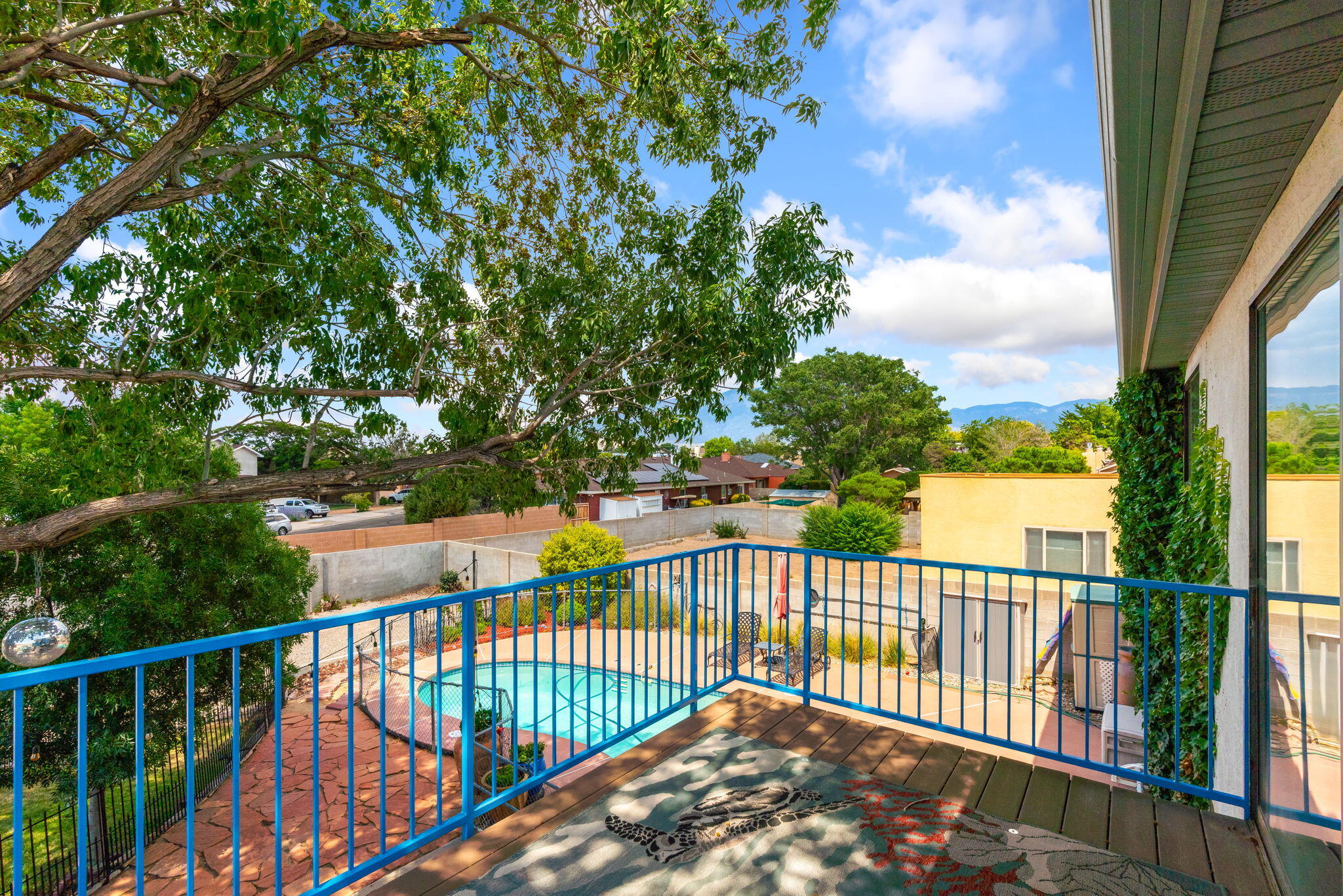 Photo 14 — 6845 Vivian Drive NE