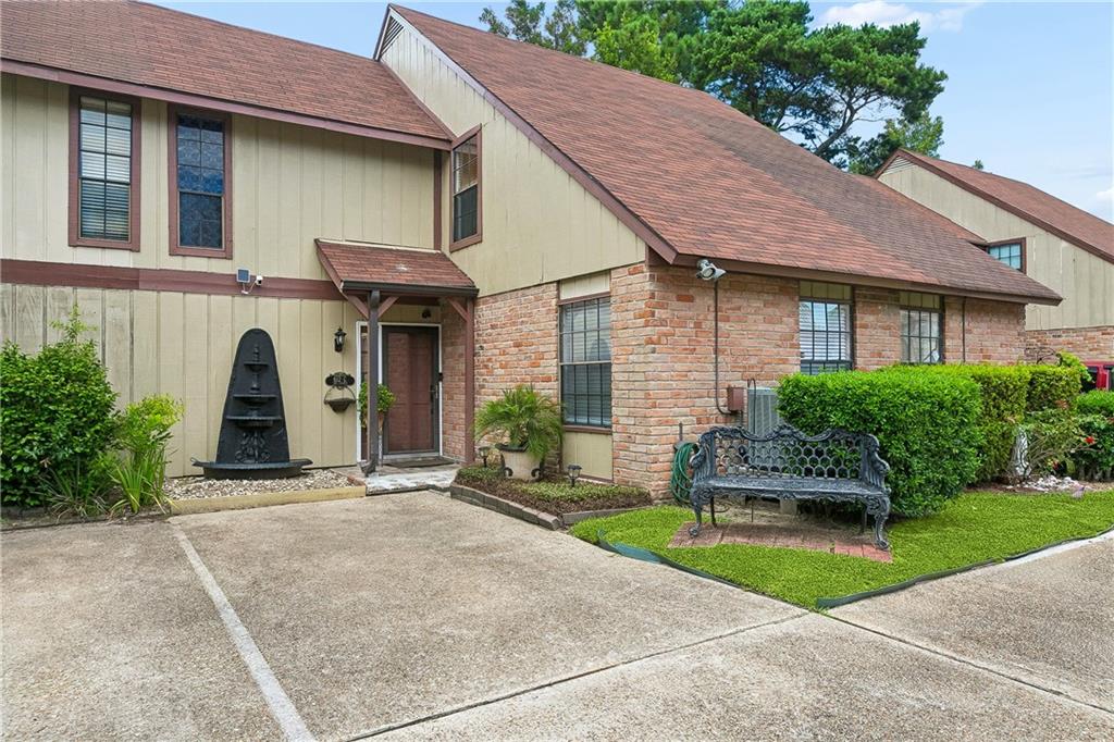 Photo 1 of Townhouse for sale at 612 Vintage Dr #C, Kenner, LA 70065 | MLS# 2566959 | Listing updated on 2026-09-09