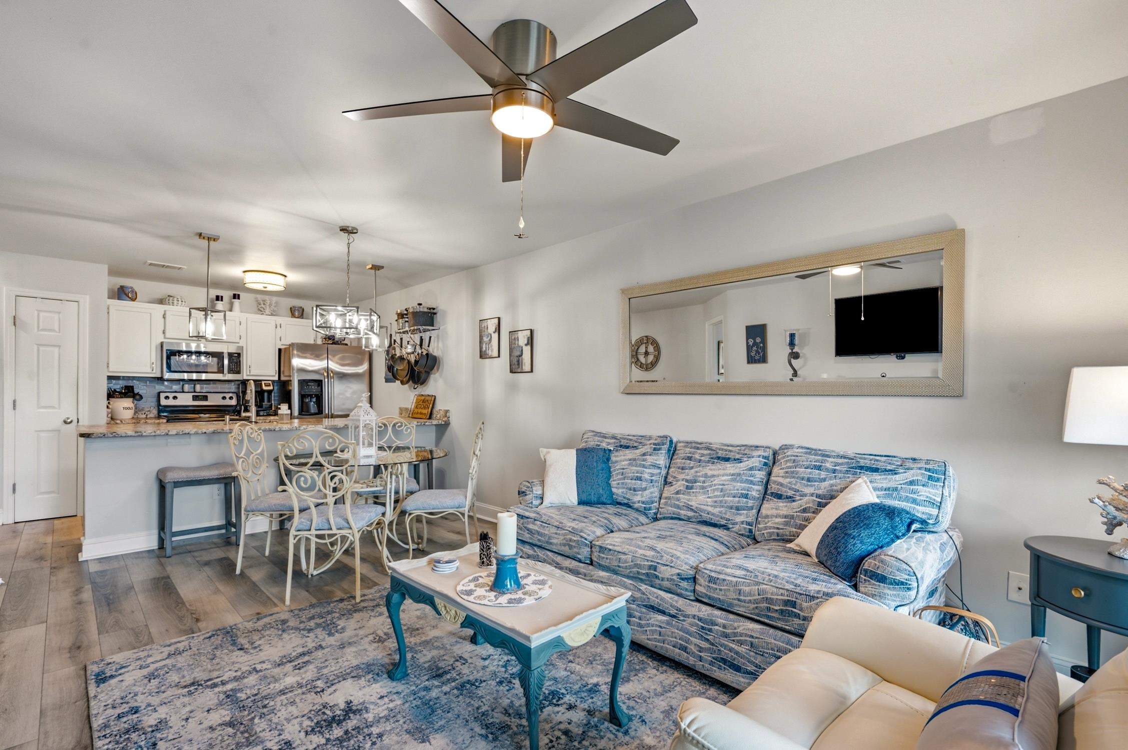 2617289 | Photo 10