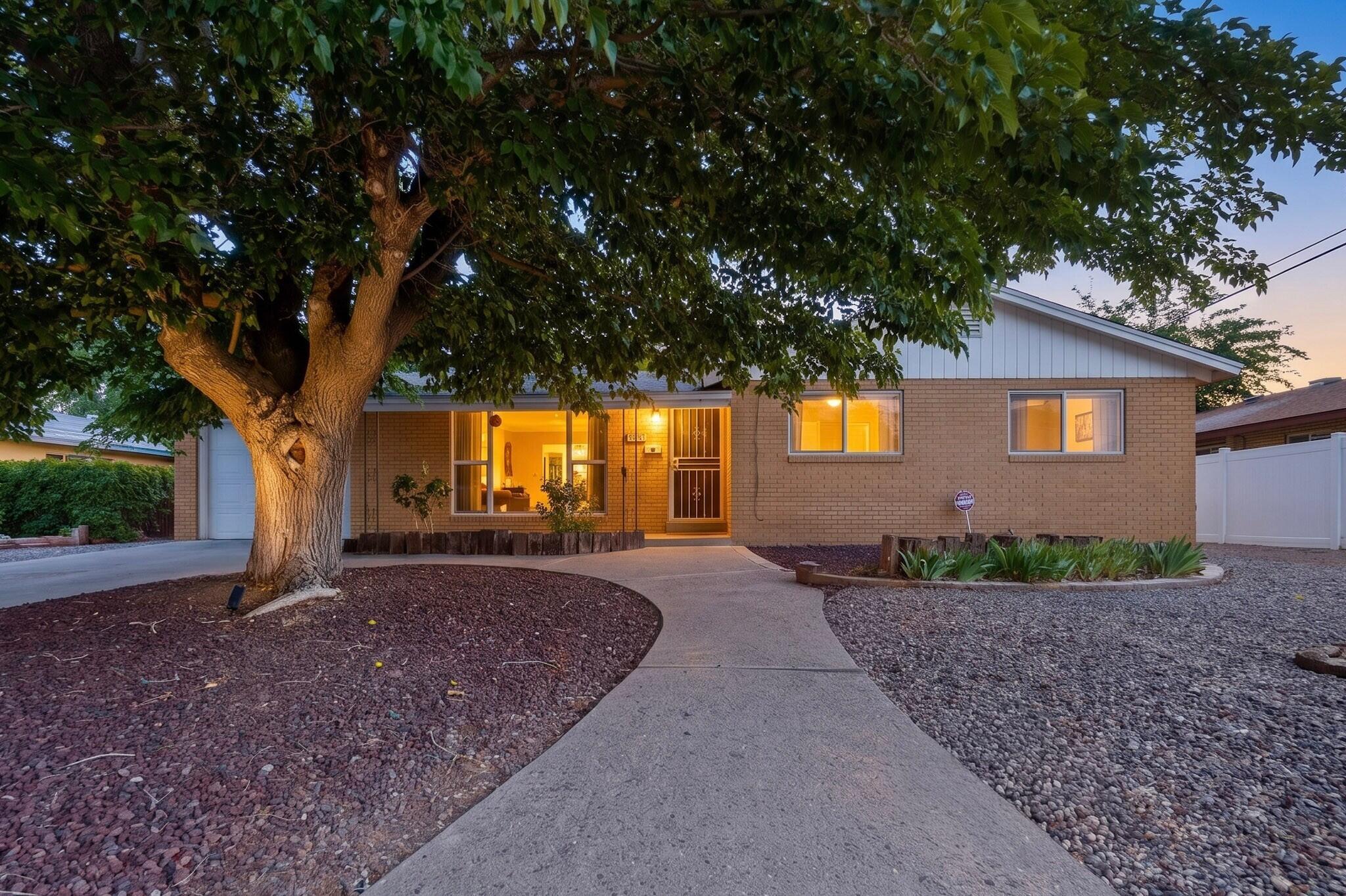 3006 Carolina Street NE, Albuquerque