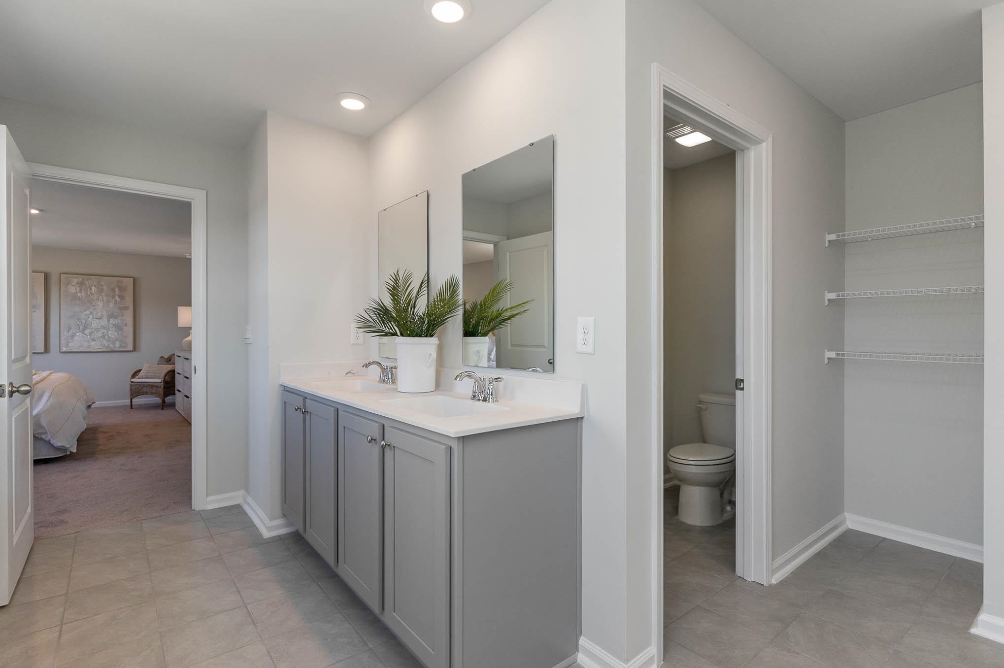 2617300 | Photo 16