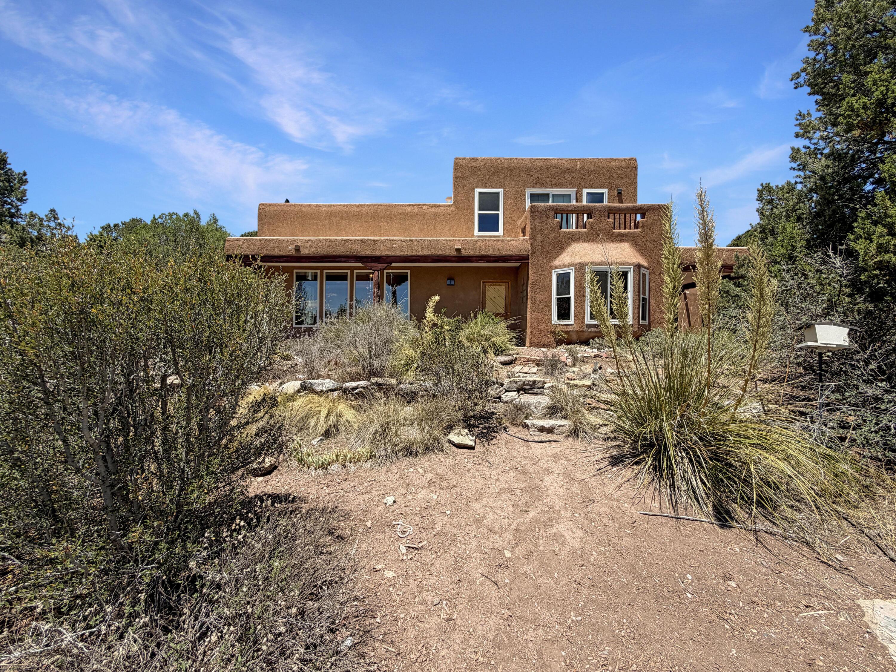 16 Erin Lane, Tijeras NM 87059