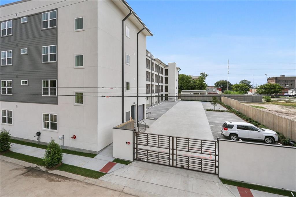 2nd image of 2100 Saint Thomas St, New Orleans, LA 70130