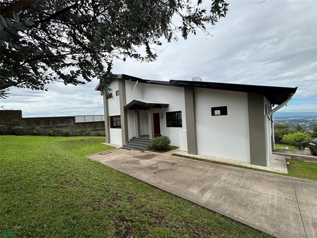 3 bed Single Family Homes For Sale in Santa Bárbara, Heredia - 1