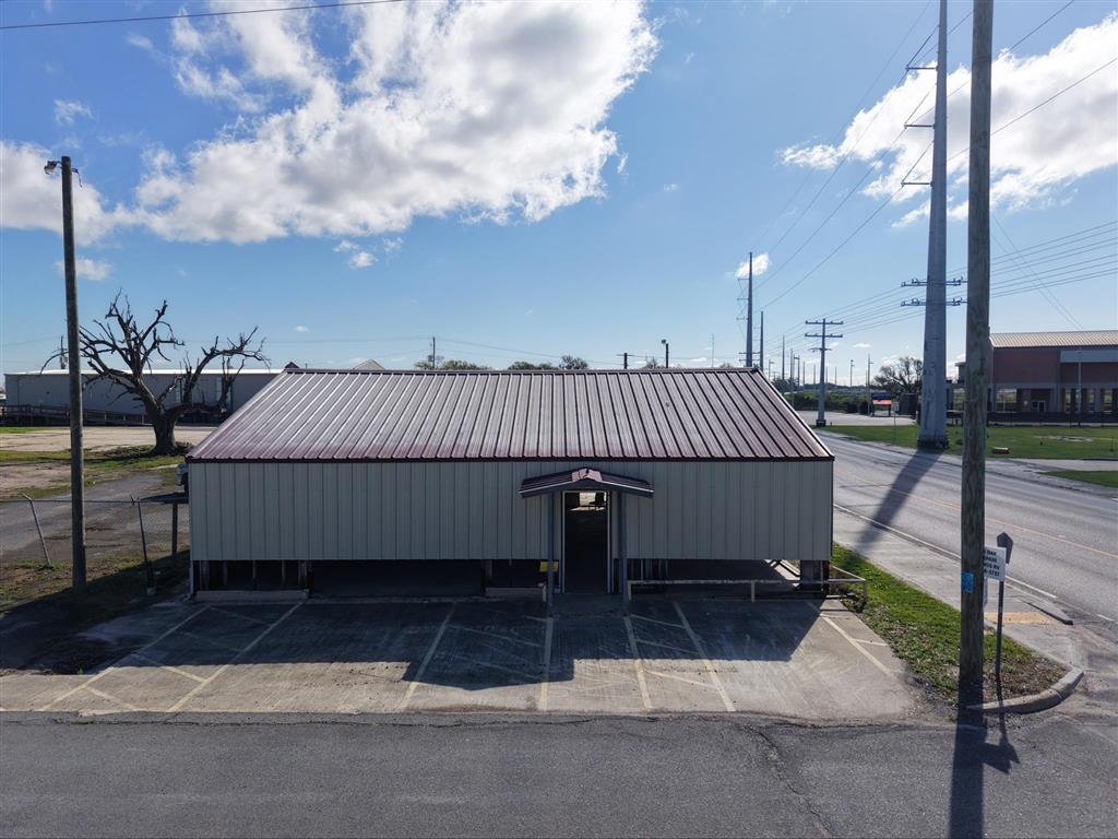 501 Marshall Street — photo 2
