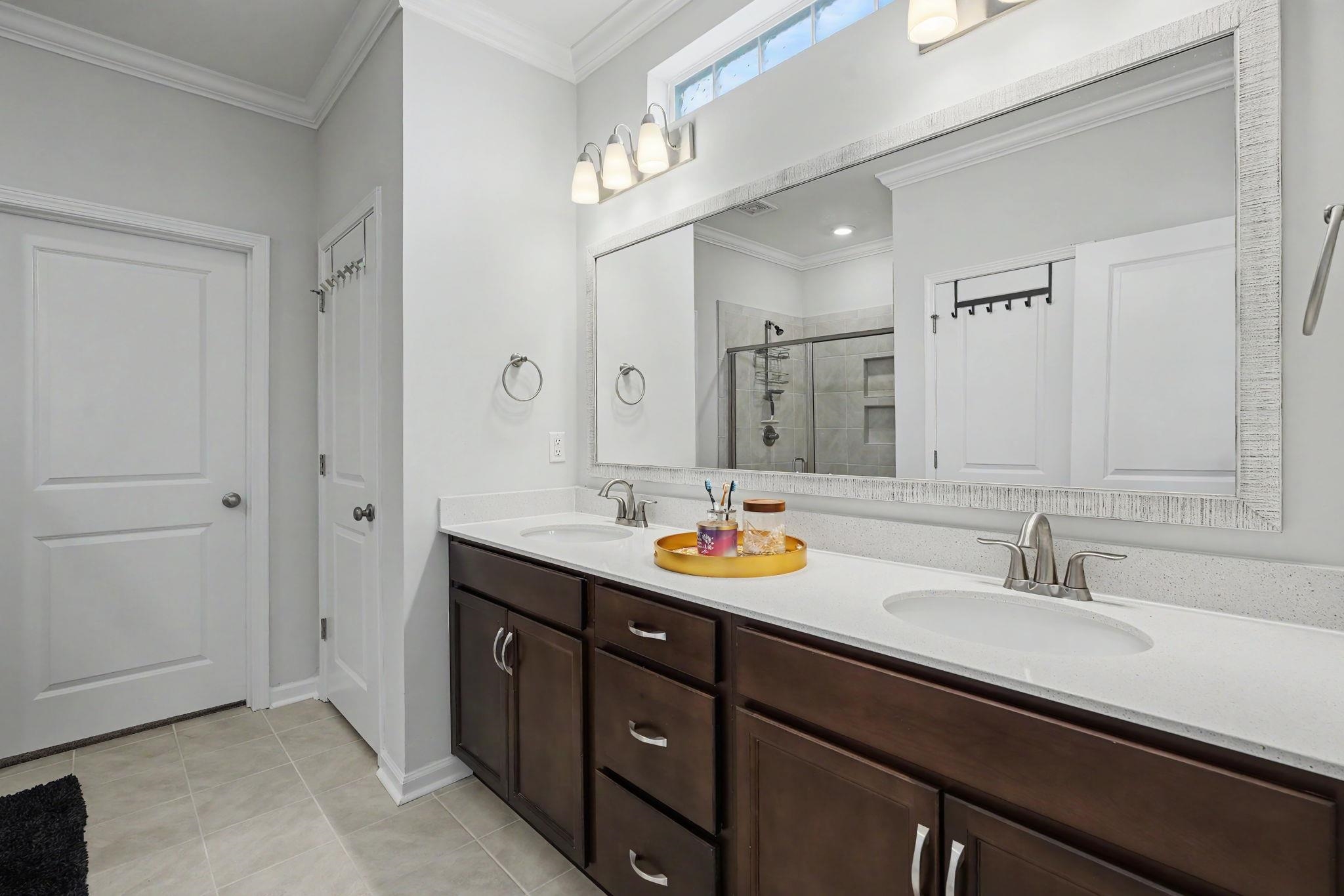 2617513 | Photo 25