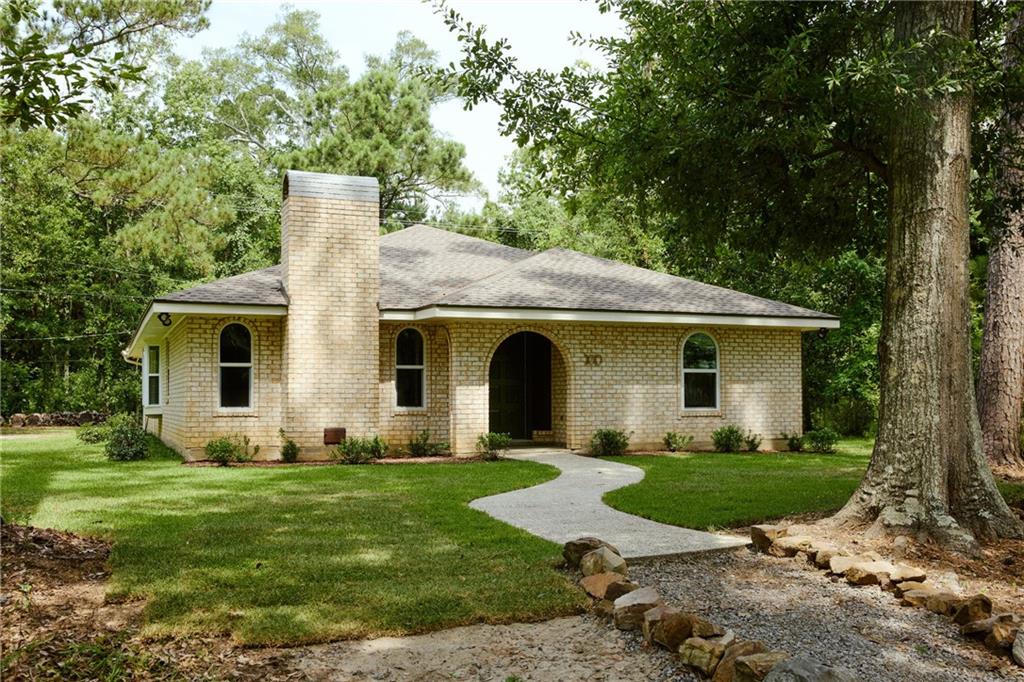2nd image of 100 Live Oak St, Mandeville, LA 70448 | MLS# 2562847