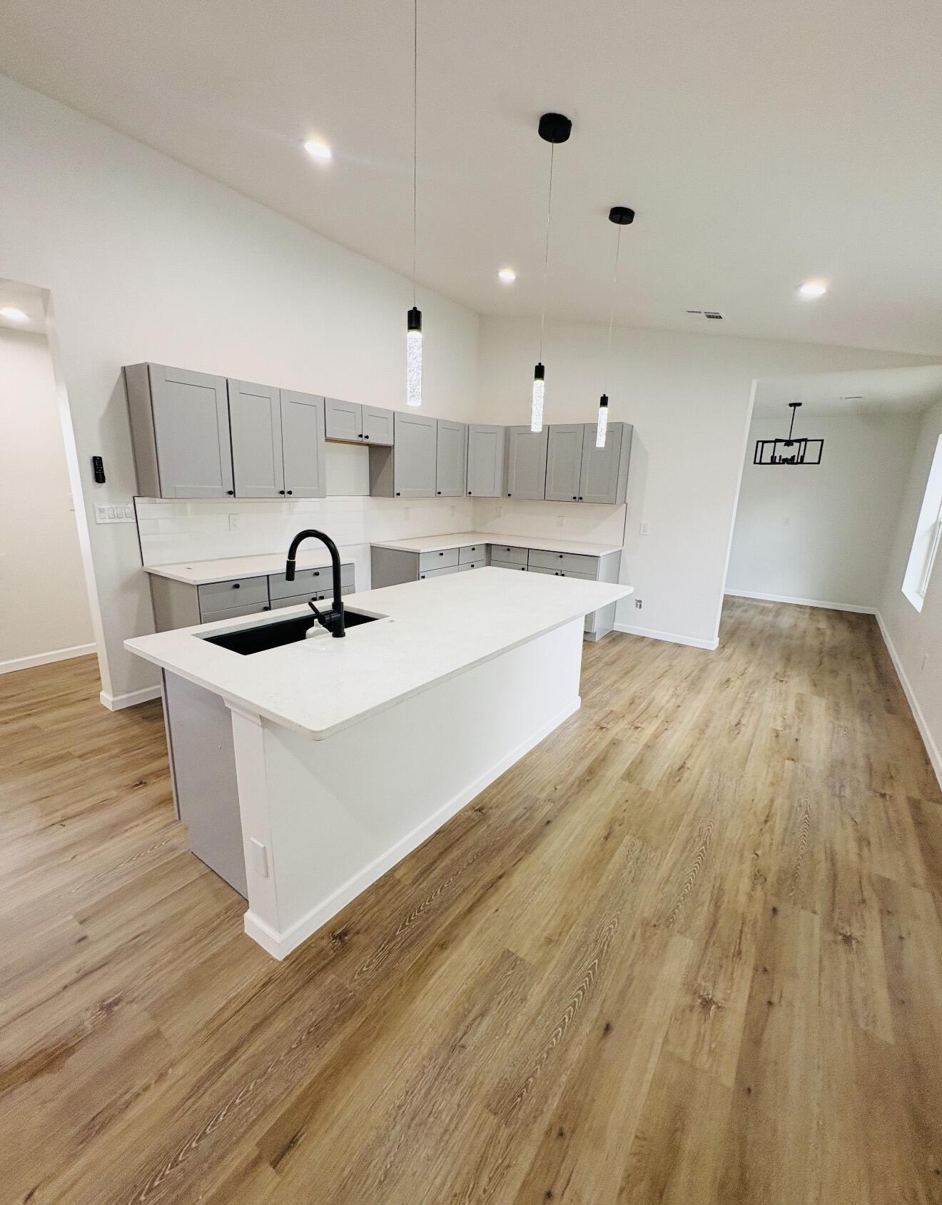 Photo 3 of Sale Pending at 112 Bell Ave Se, Albuquerque, NM 87102 | MLS# 1107225 | Listing updated on 2026-09-16