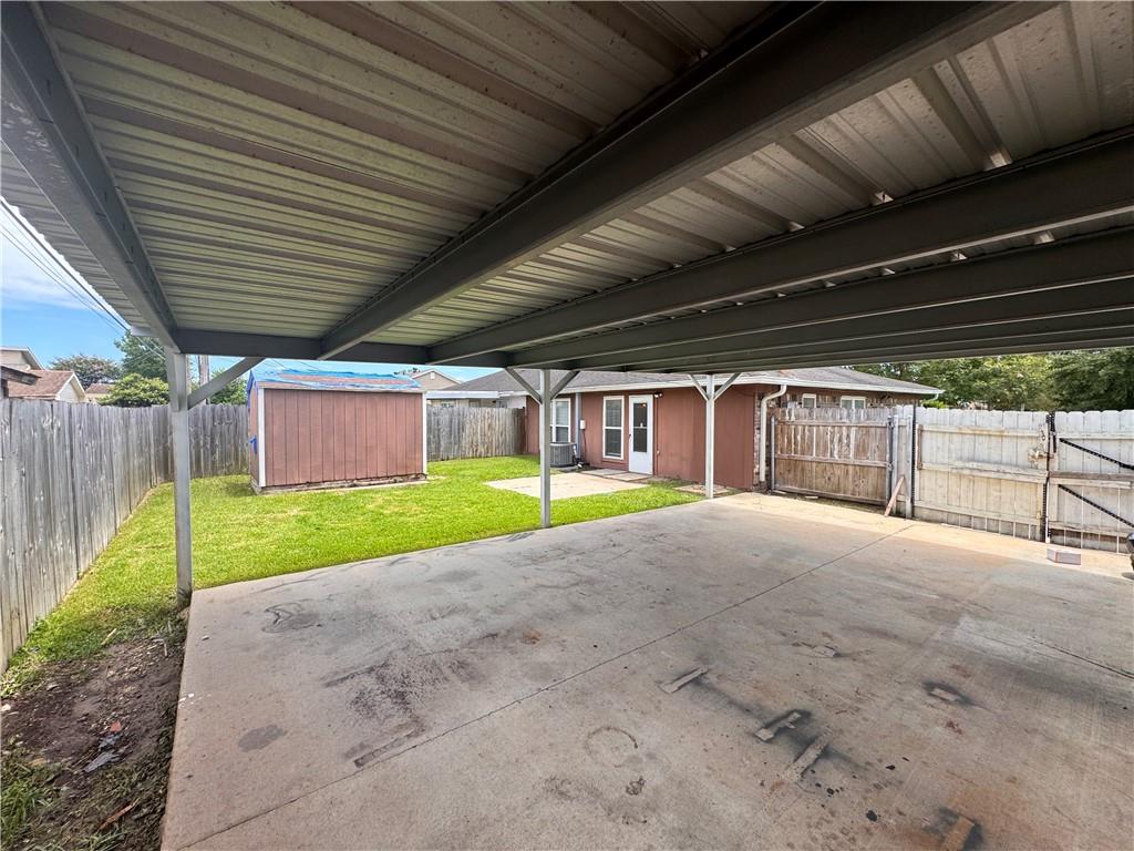 Homes for sale in La Place, LA | 2409 Virginian Colony Ave, La Place, LA 70068 | MLS# 2567436