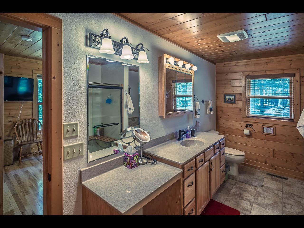 Amber Lake Property 13734 Chrissie Ln Photo 17