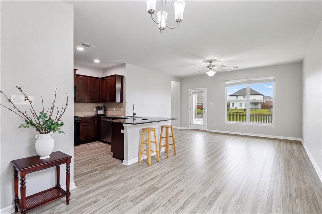 Photo 4 of Single family home for sale at 125 E Lake Ct, Slidell, LA 70461 | MLS# 2567602 | Listing updated on 2026-09-10