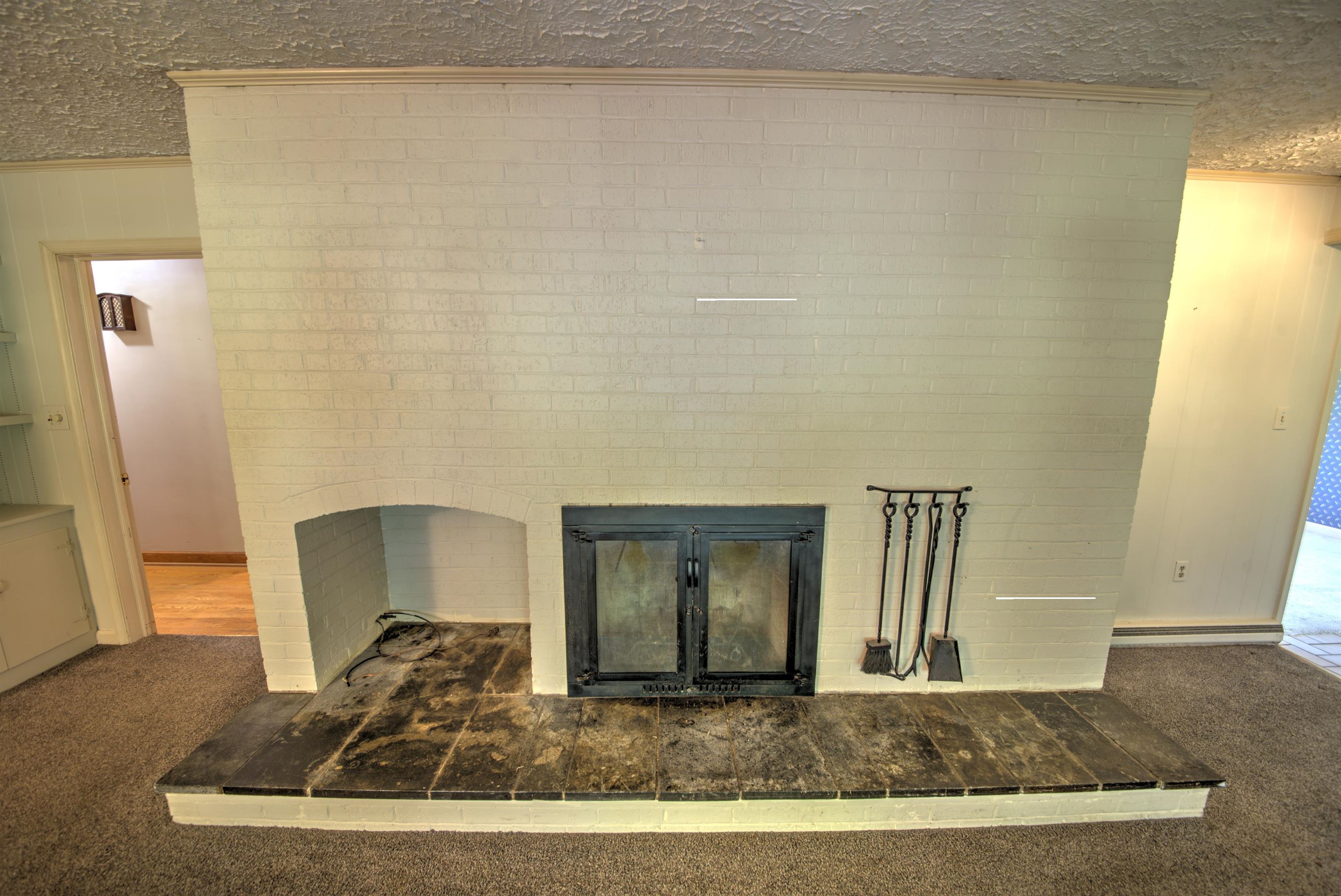 1667 Laurel Hill Rd