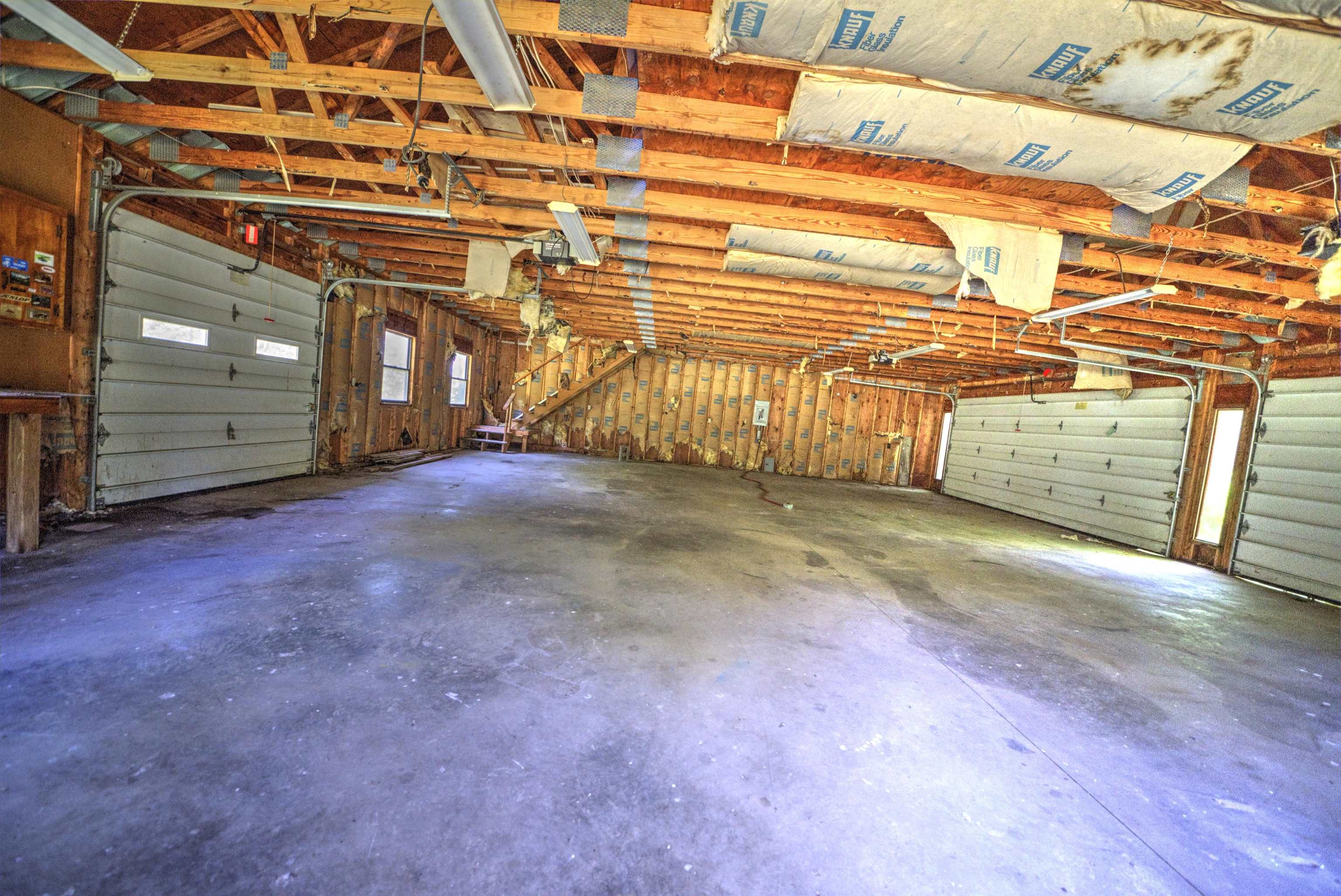 1667 Laurel Hill Rd