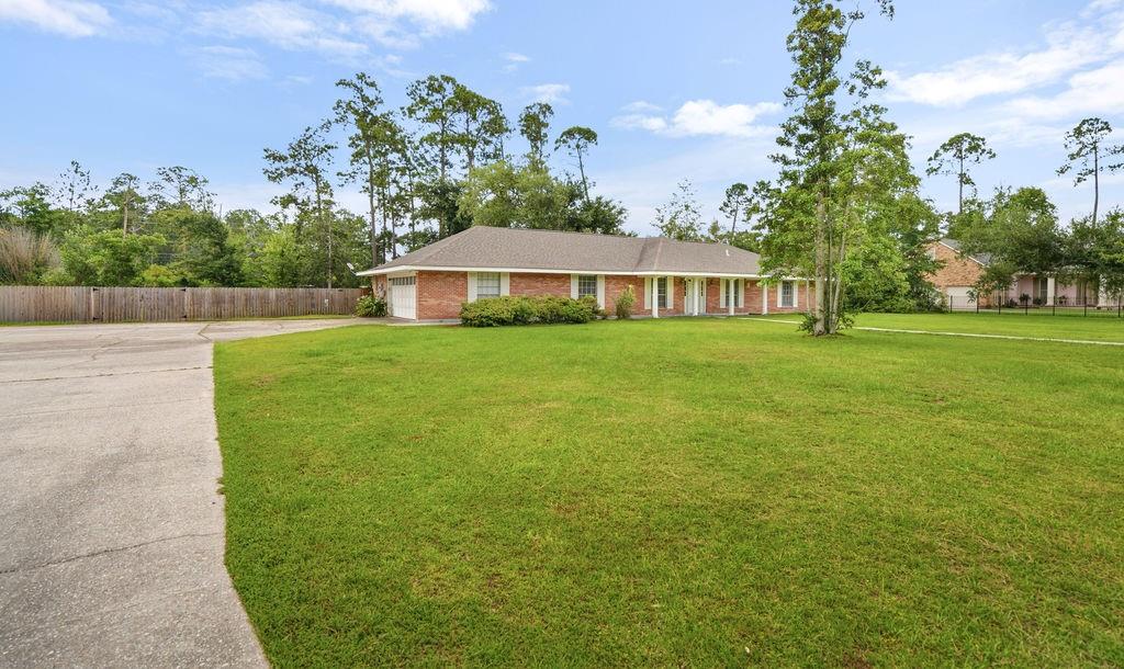 Photo 2 of Single family home for sale at 104 Belle Cherie Dr, Slidell, LA 70461 | MLS# 2567520 | Listing updated on 2026-09-05