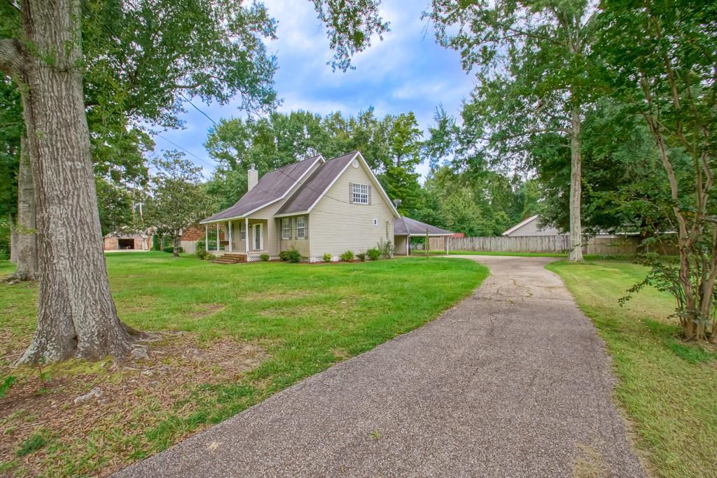 Photo 2 of Single family home for sale at 42773 Robinwood Dr, Hammond, LA 70403 | MLS# 2567761 | Listing updated on 2026-09-08