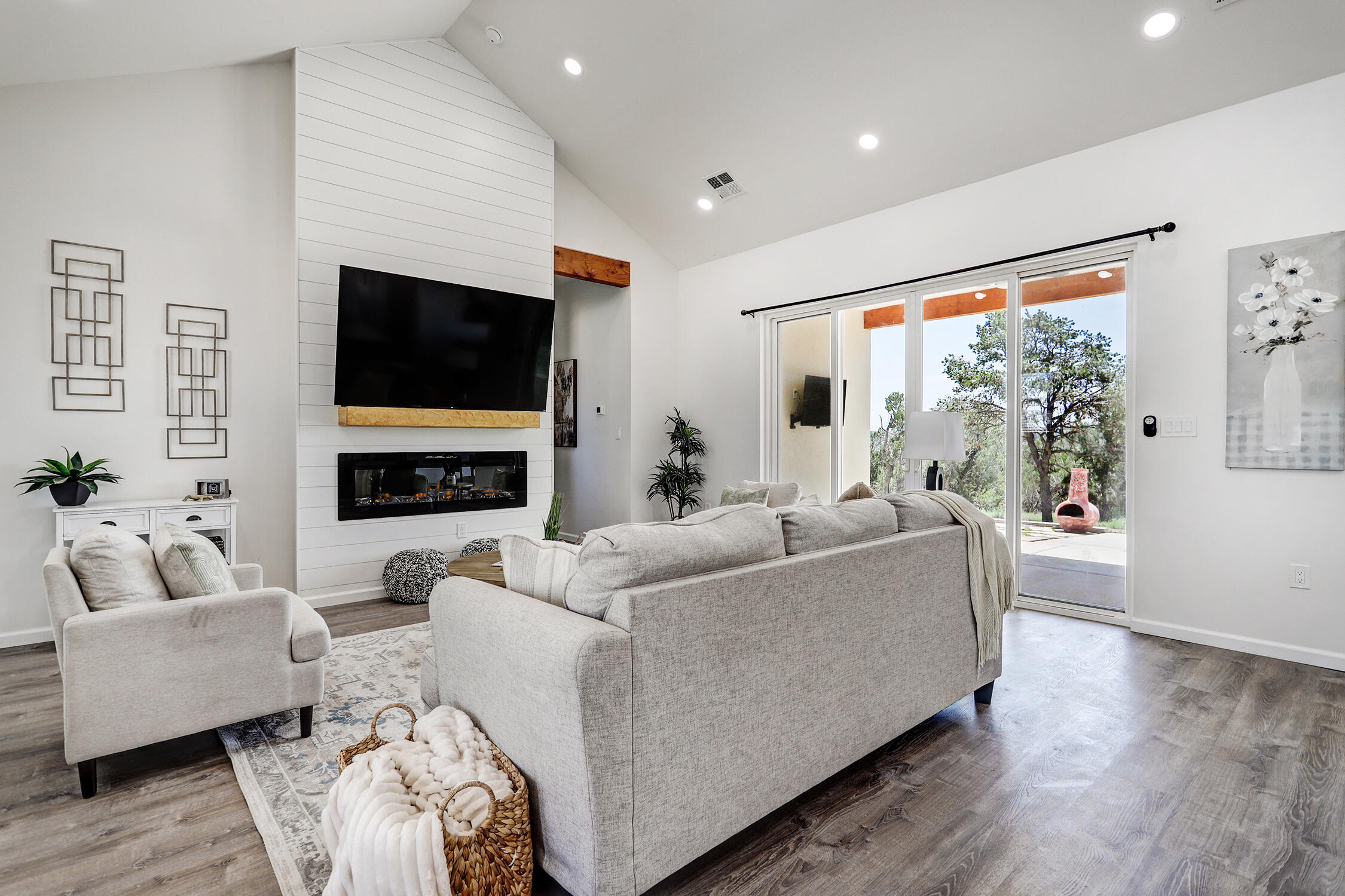 Photo 3 of Single family home for sale at 44 Heights Ct, Sandia Park, NM 87047 | MLS# 1107334 | Listing updated on 2026-09-10