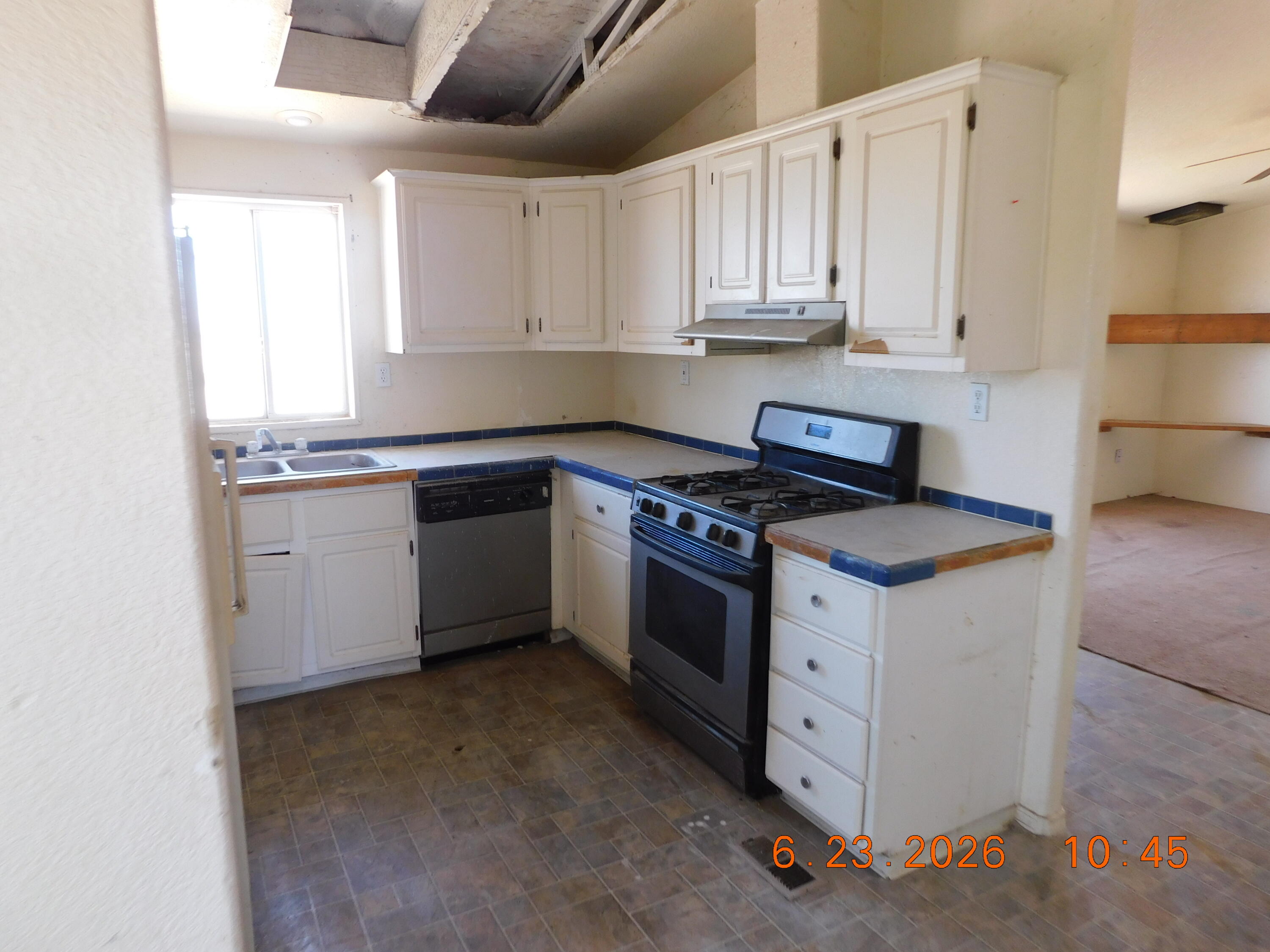 2nd image of 673 Meadowlake Rd, Los Lunas, NM 87031 | MLS# 1107349