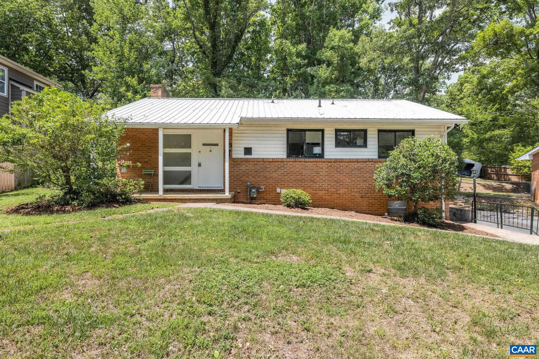 1715 A & B Cherry Ave