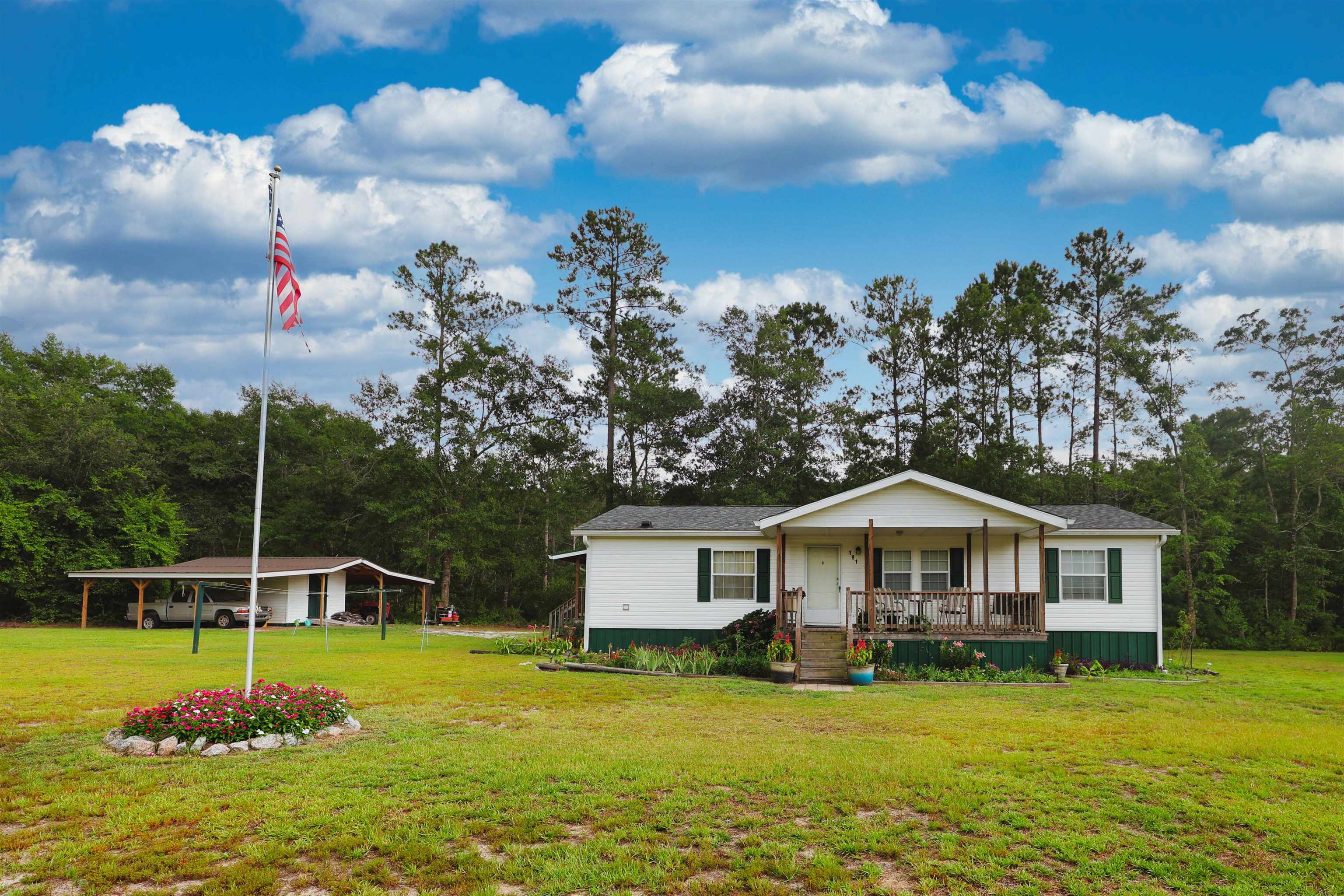 181 Blinkhorn Rd. Conway, SC 29526