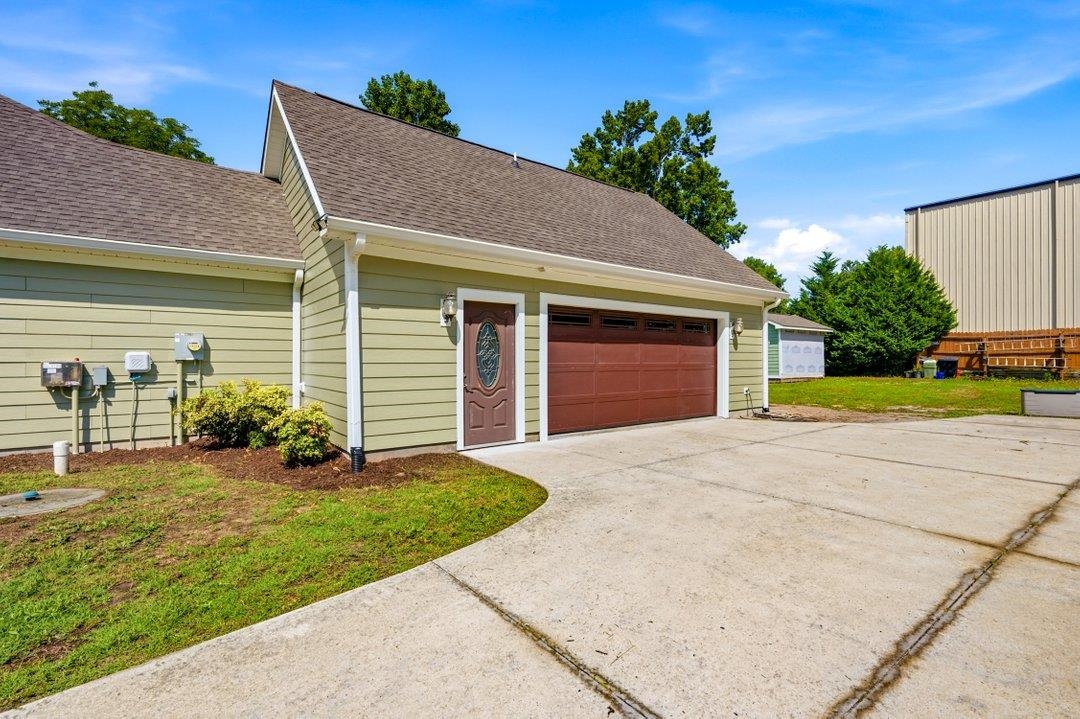 Photo 3 of Single family home for sale at 121 Willard St, Little River, SC 29566 | MLS# 2617841 | Listing updated on 2026-09-15