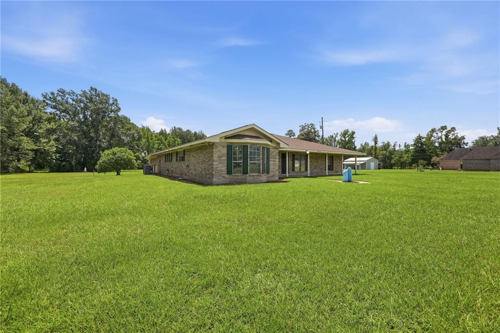Photo 3 of Single family home for sale at 42514 Yokum Rd, Ponchatoula, LA 70454 | MLS# 2566862 | Listing updated on 2026-09-11