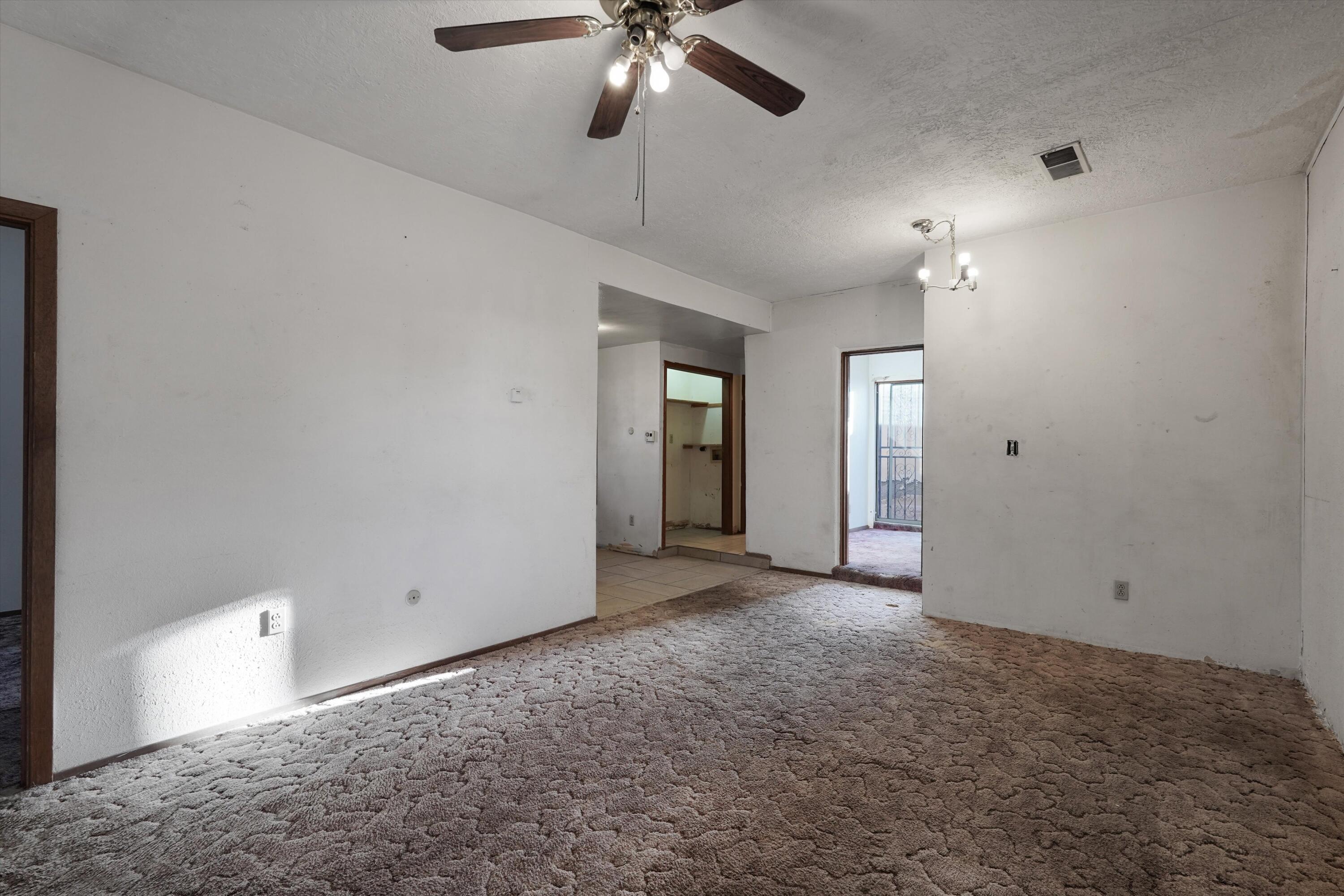 image of 913 5th St Nw, Albuquerque, NM 87102 | MLS# 1107383
