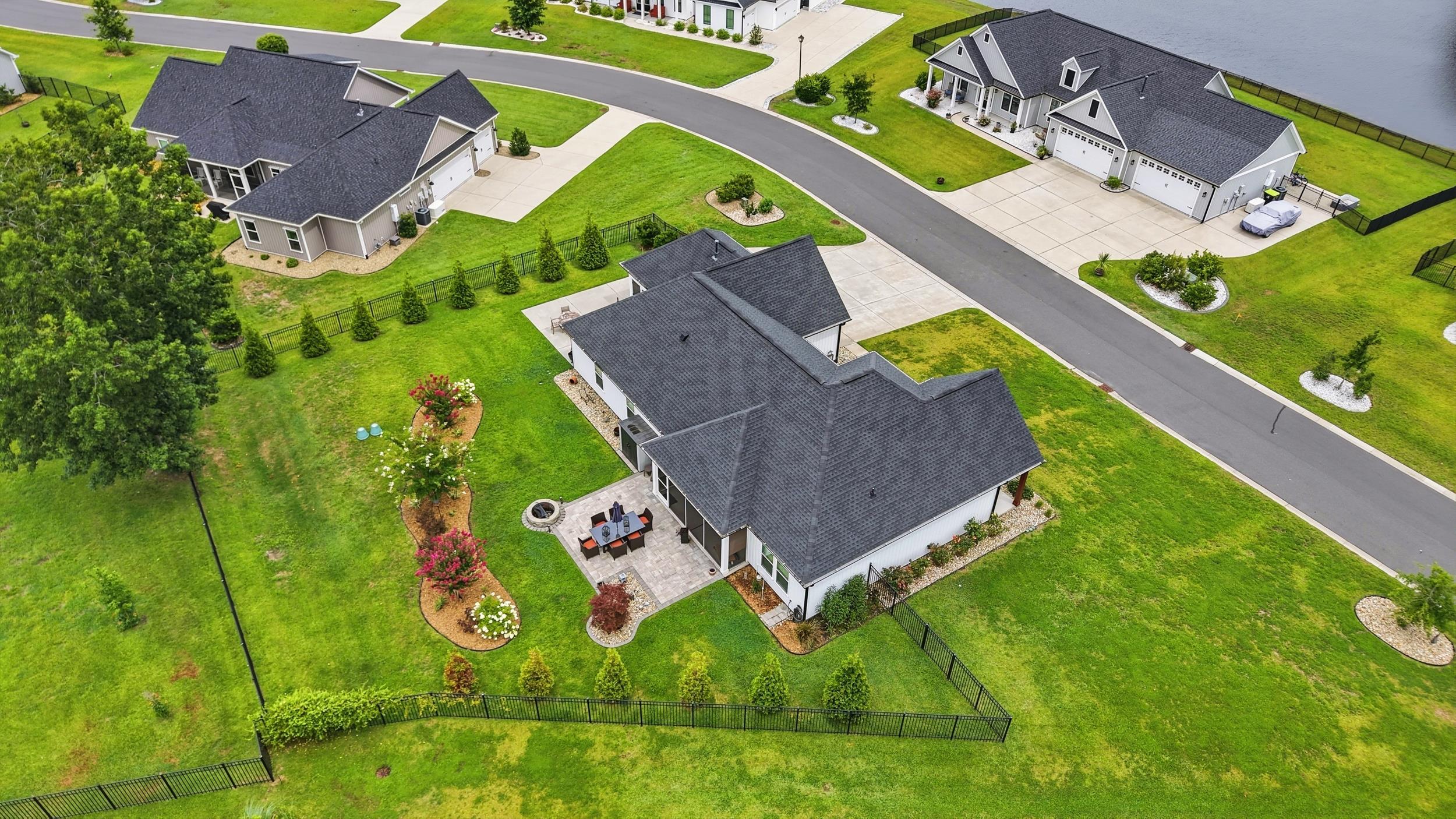 2617858 | Photo 48