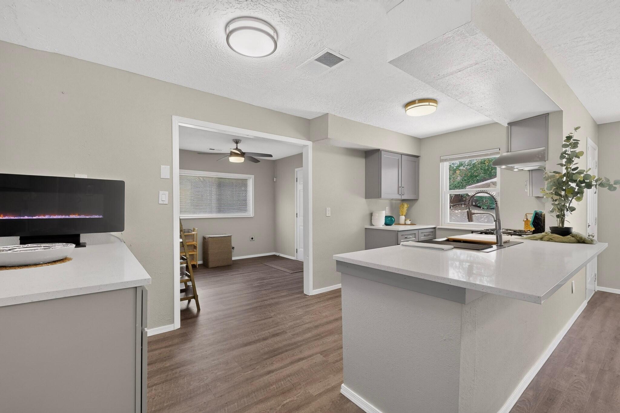 Photo 3 of Single family home for sale at 736 Monell Dr Ne, Albuquerque, NM 87123 | MLS# 1107497 | Listing updated on 2026-09-16