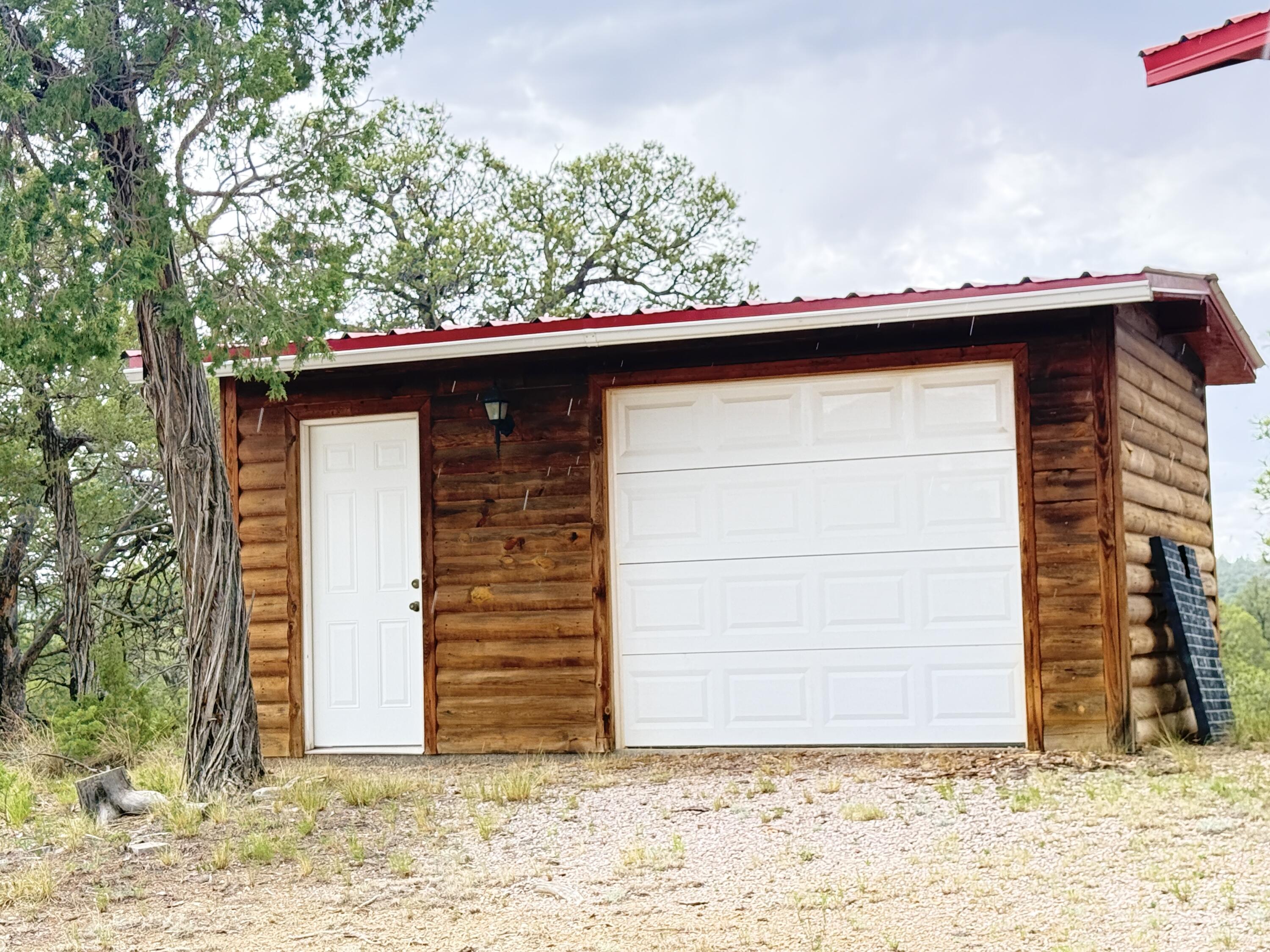 Photo 4 of Single family home for sale at 37 Lasso Ln, Pie Town, NM 87827 | MLS# 1107517 | Listing updated on 2026-09-06