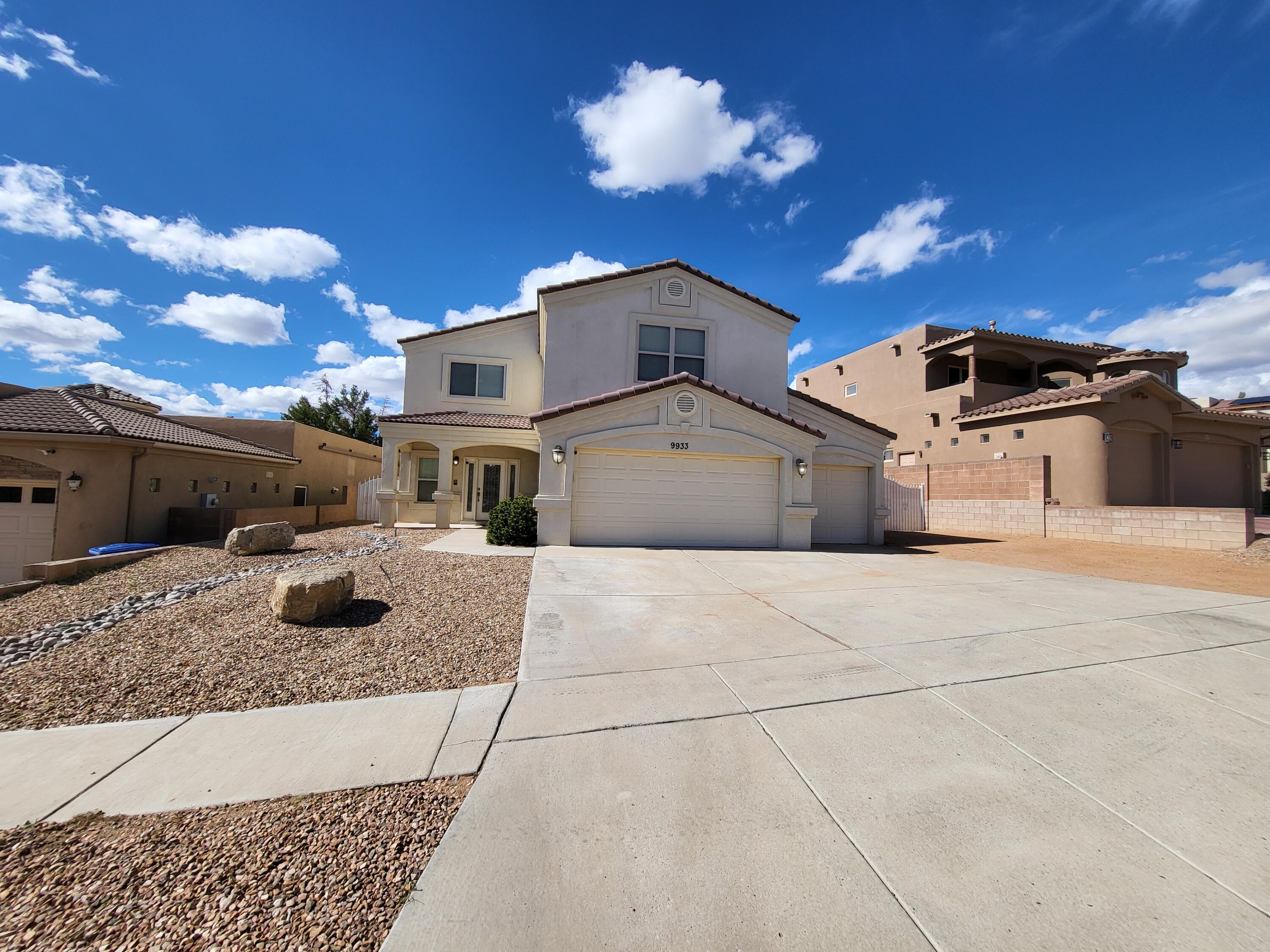 9933 Cardinal Street, Albuquerque NM 87114