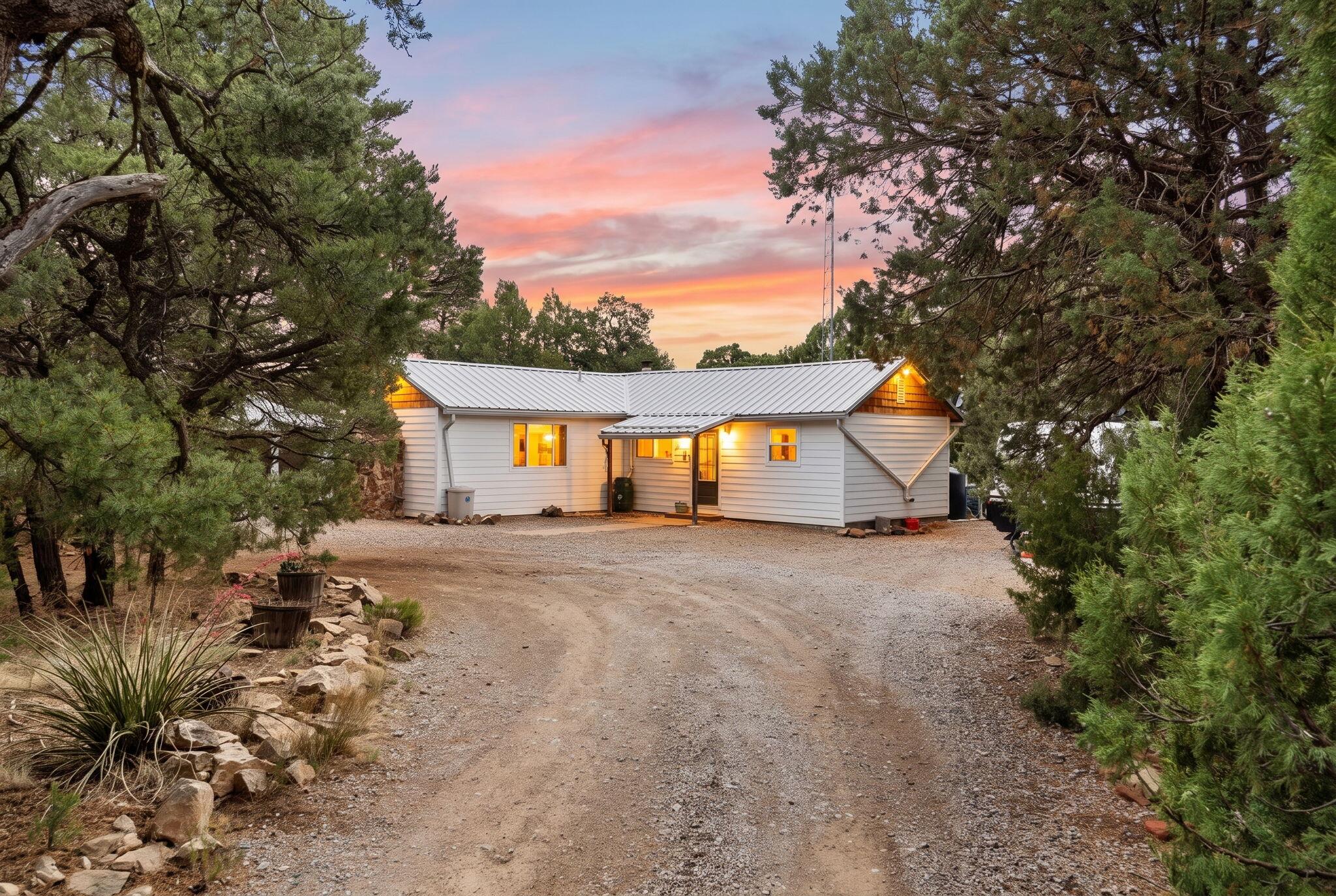 1st image of 46 Mcdonald Rd, Edgewood, NM 87015 | MLS# 1107552