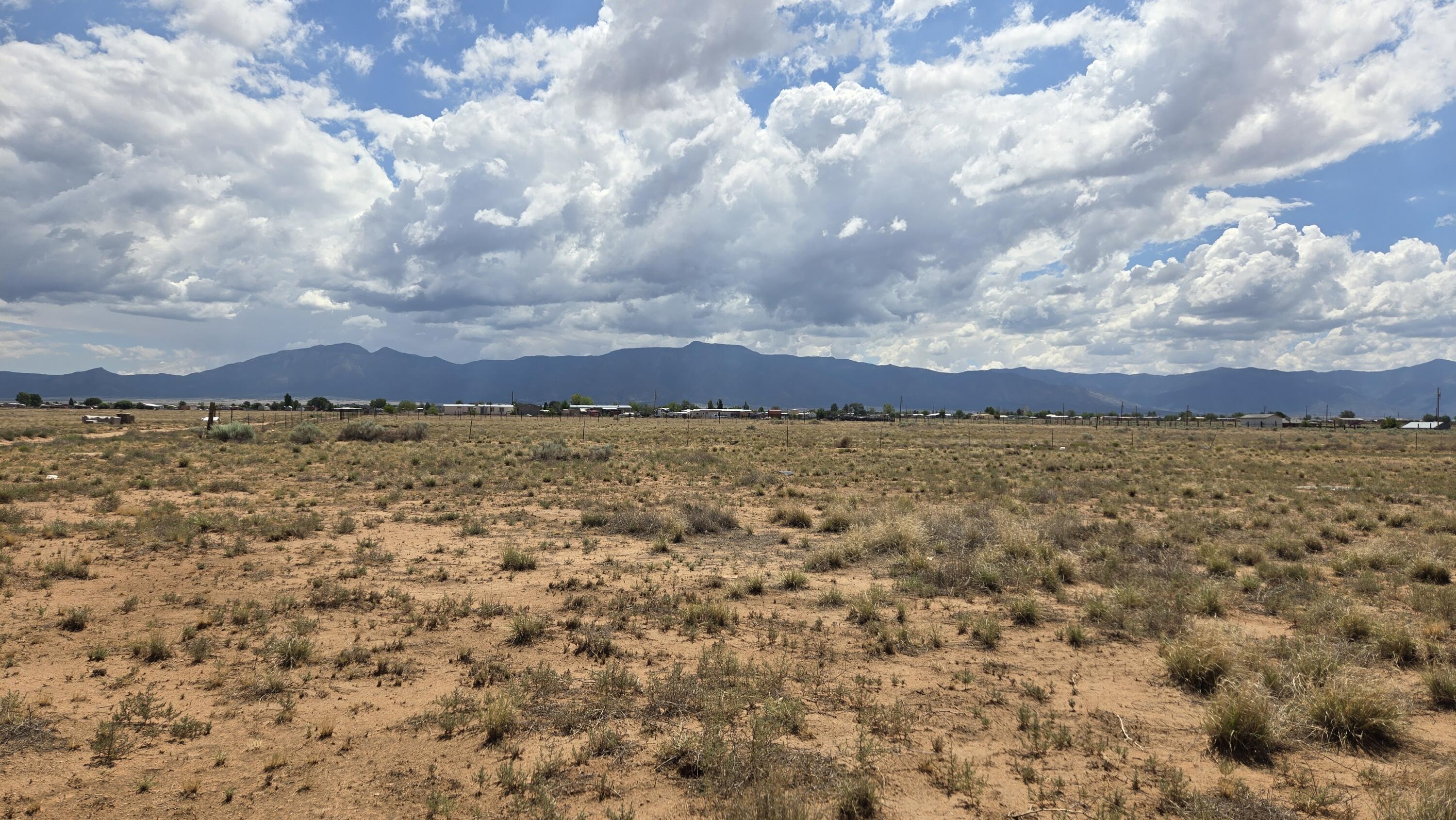 2nd image of 18 High Deal Dr, Los Lunas, NM 87031 | MLS# 1107563