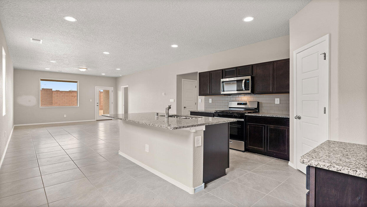 3rd image of 12 El Nido Ct, Los Lunas, NM 87031 | MLS# 1107564