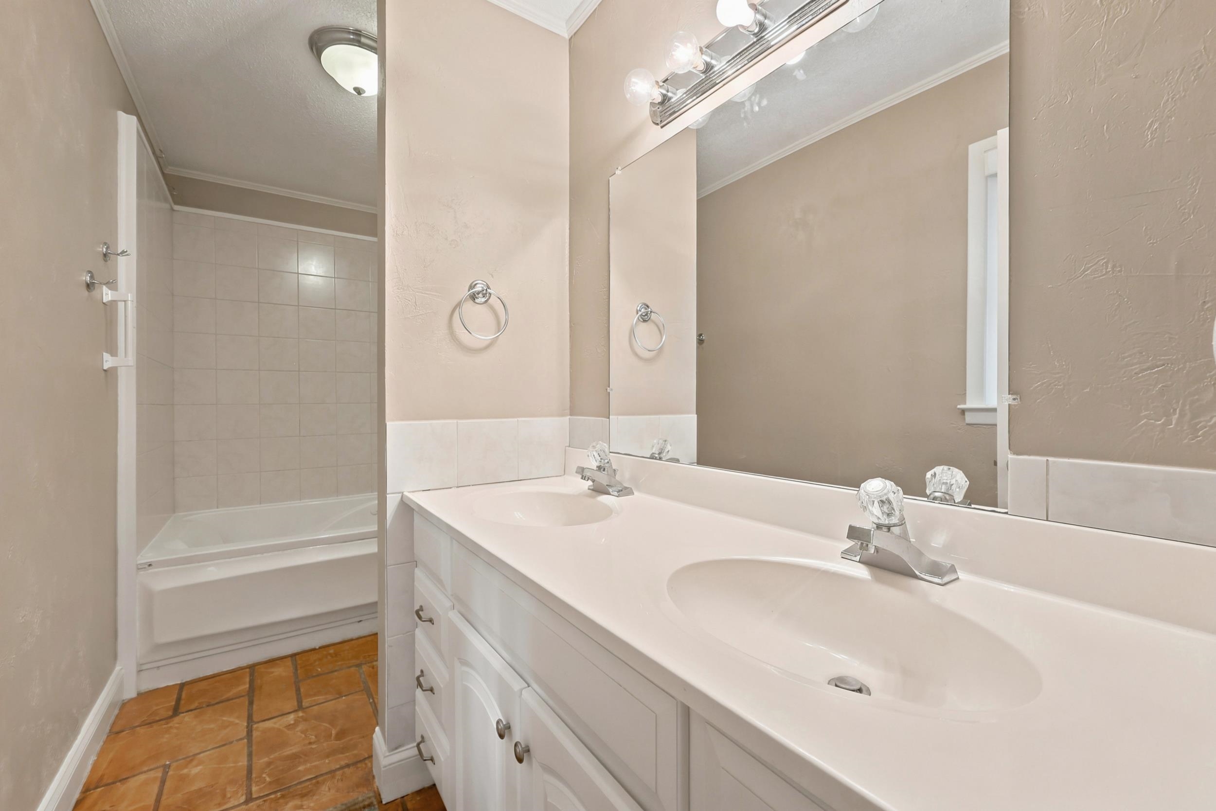 524 Maple Dr. 