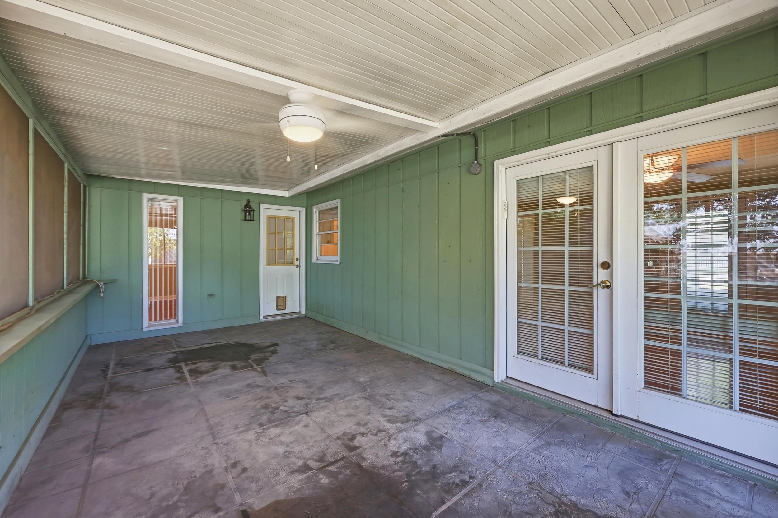 524 Maple Dr. 