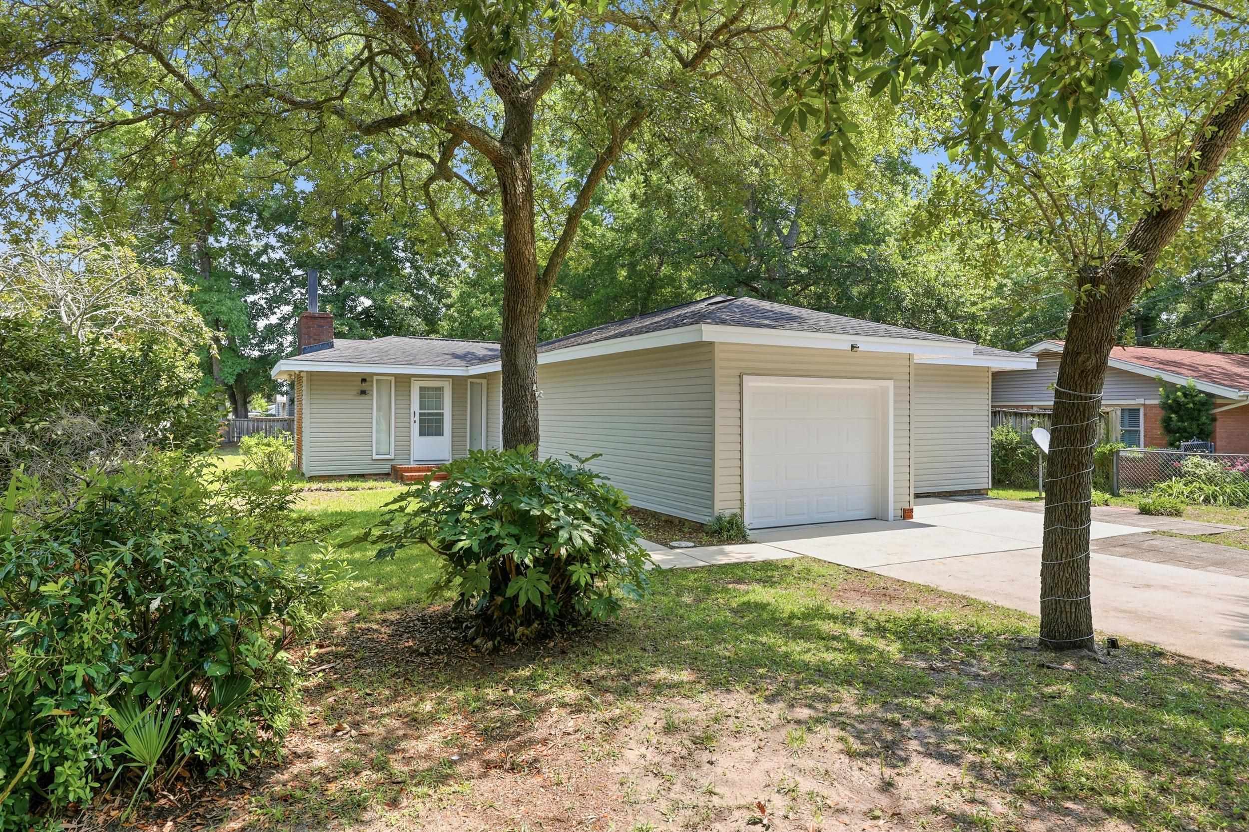 524 Maple Dr. 