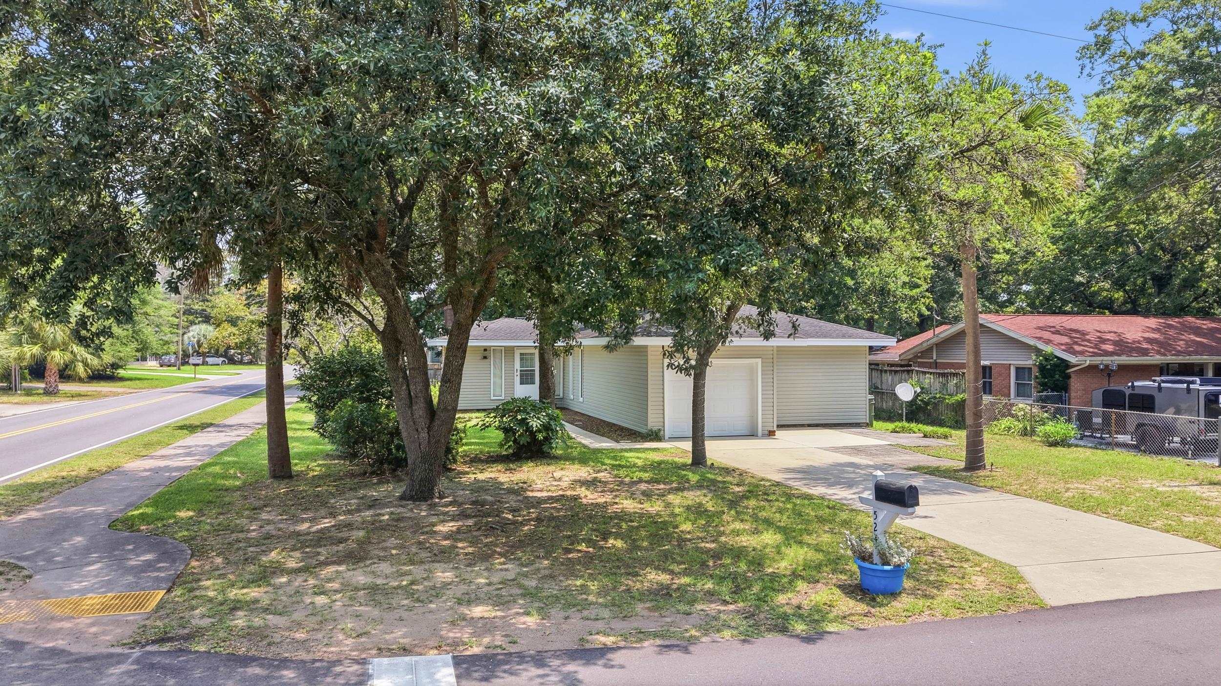 524 Maple Dr. 