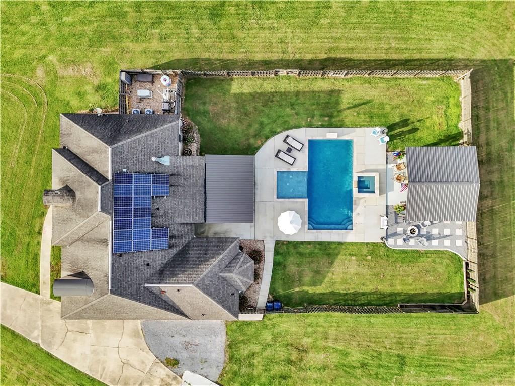 Photo 2 of Single family home for sale at 117 Highland Crst Dr, Covington, LA 70435 | MLS# 2568290 | Listing updated on 2026-09-19