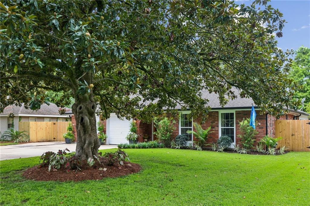 3rd image of 192 Cindy Lou Pl, Mandeville, LA 70448 | MLS# 2568443