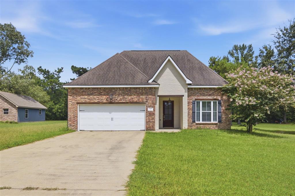 132 Ridgeway Drive — photo 2