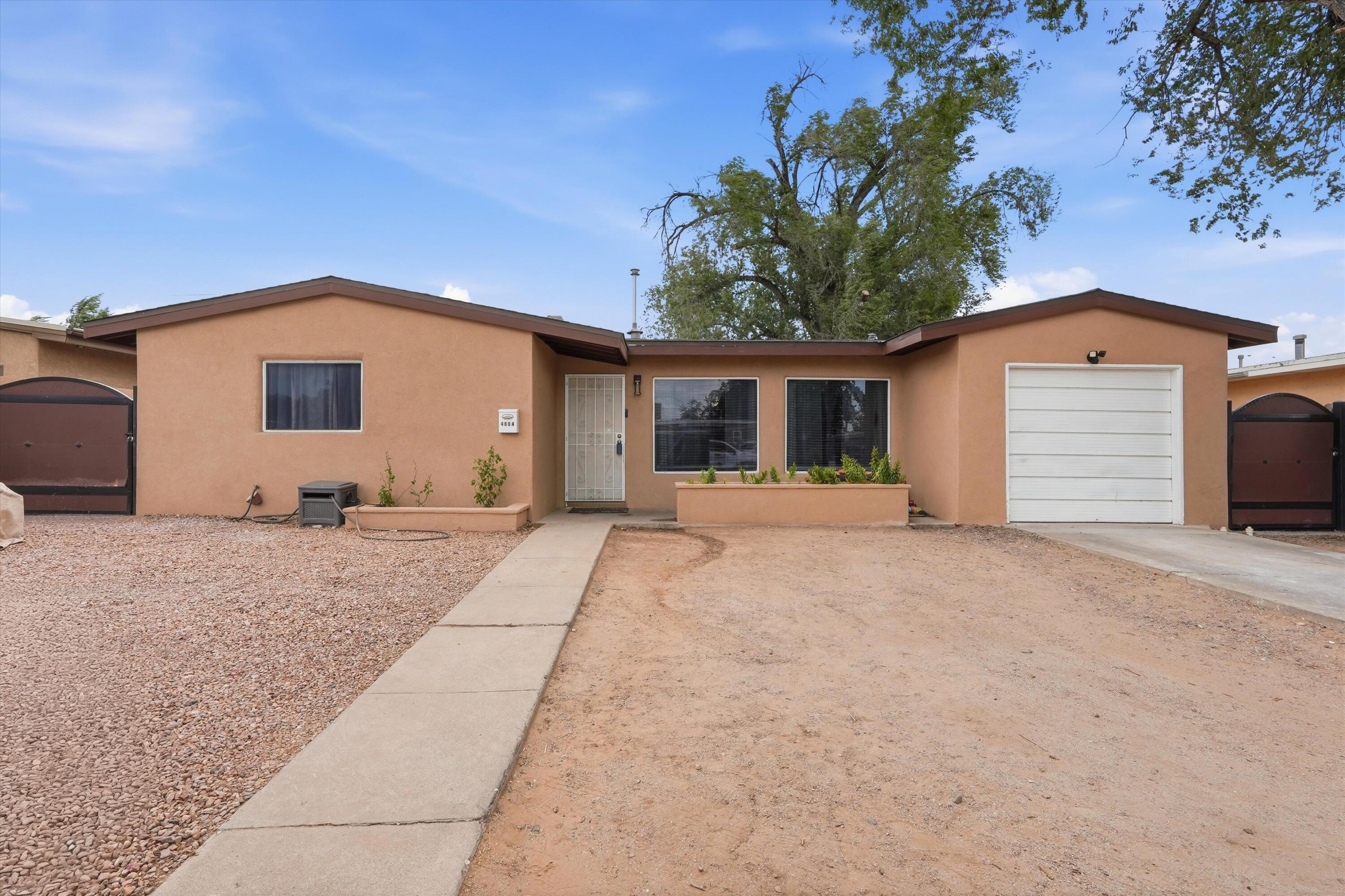 Photo 3 of Single family home for sale at 4604 Palo Duro Ave Ne, Albuquerque, NM 87110 | MLS# 1107648 | Listing updated on 2026-09-17