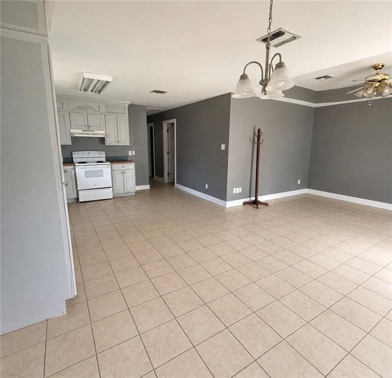 Listing Photo 3 - Condo for sale in building located at 502 Idlewild Dr, Houma, LA 70364