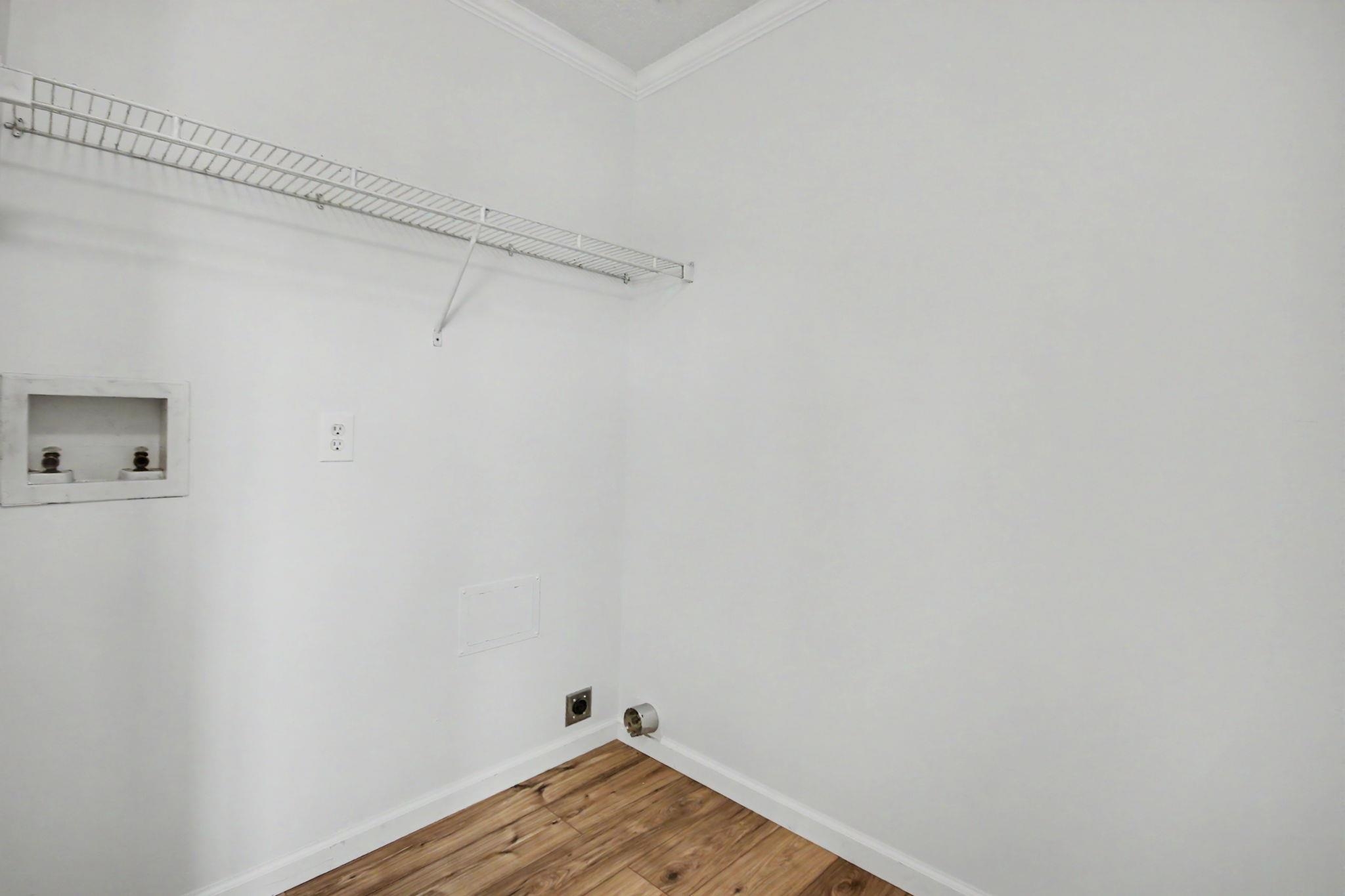 2618239 | Photo 21