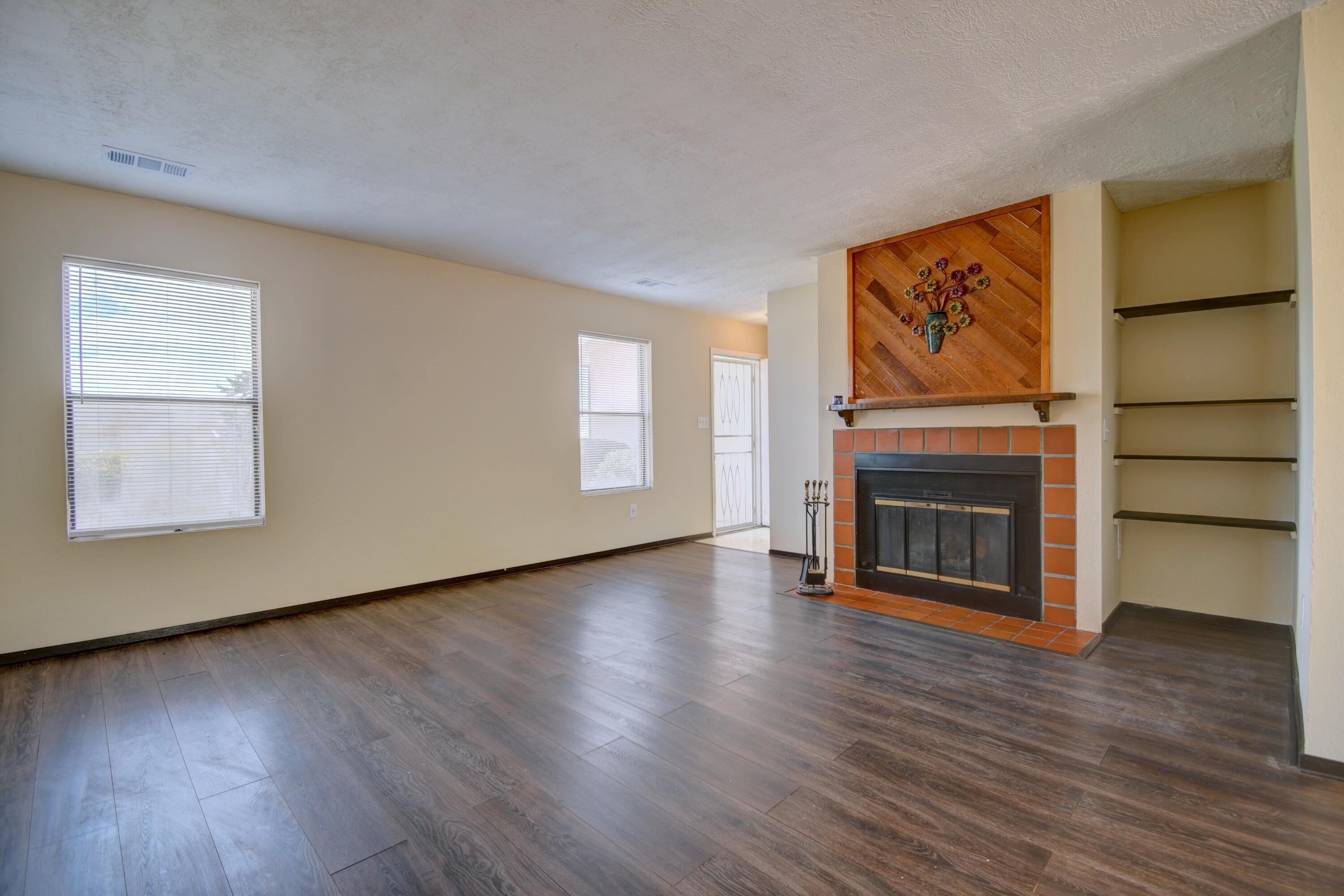 3rd image of 774 Zuni Rd Se, Rio Rancho, NM 87124 | MLS# 1107693